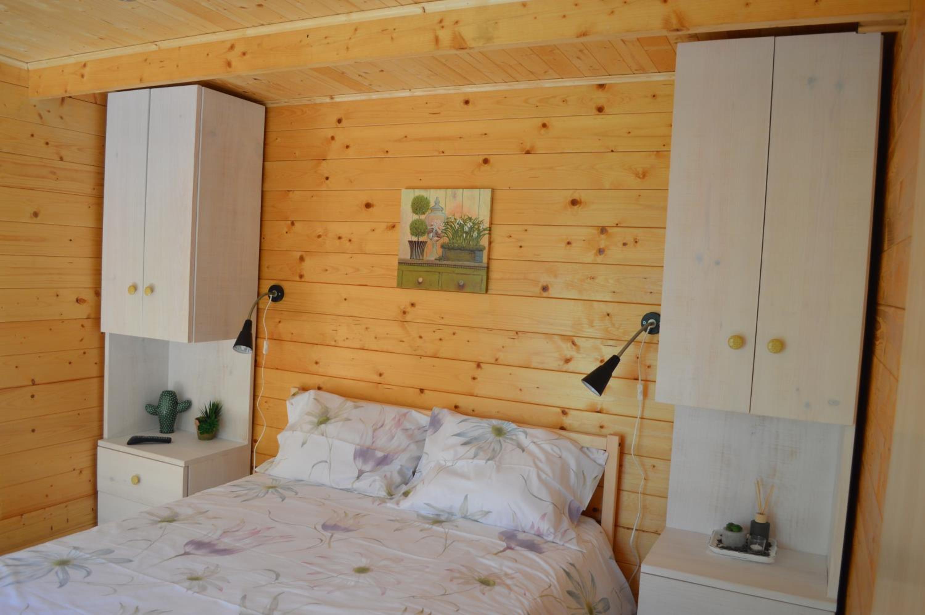 Double Room - Photo 5