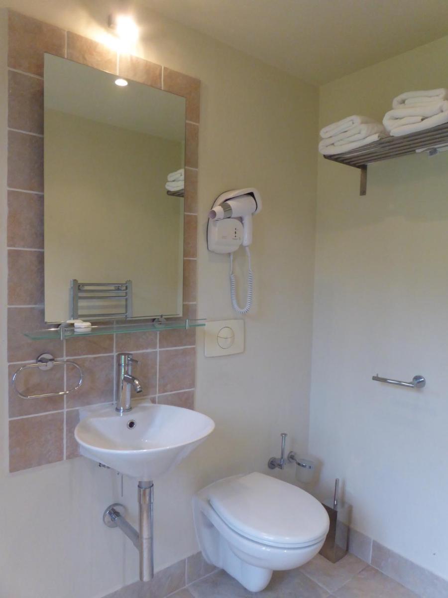 Standard Double Suite