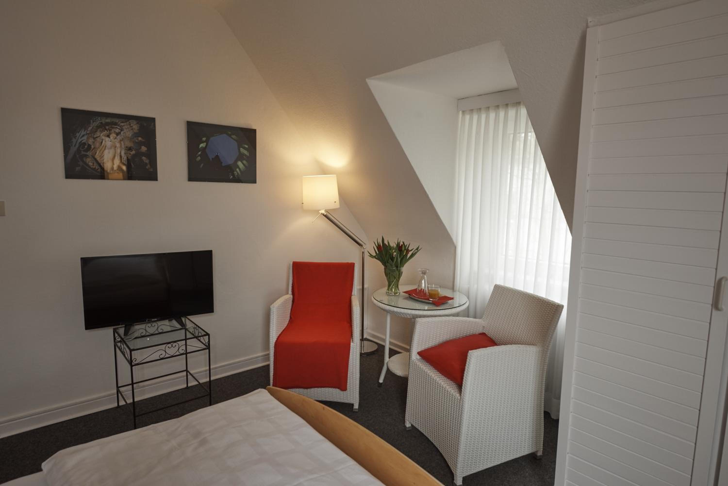 Single Room photo 2