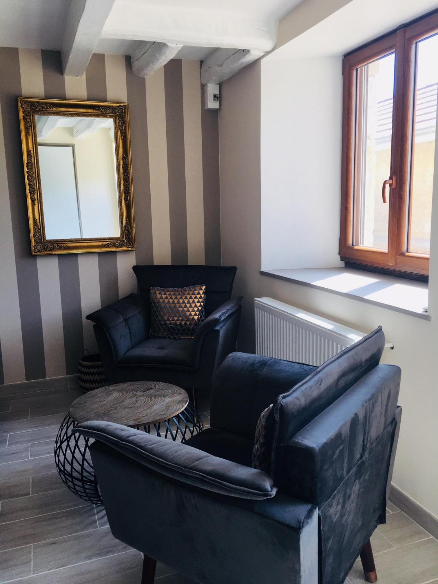Double Room - Photo 6