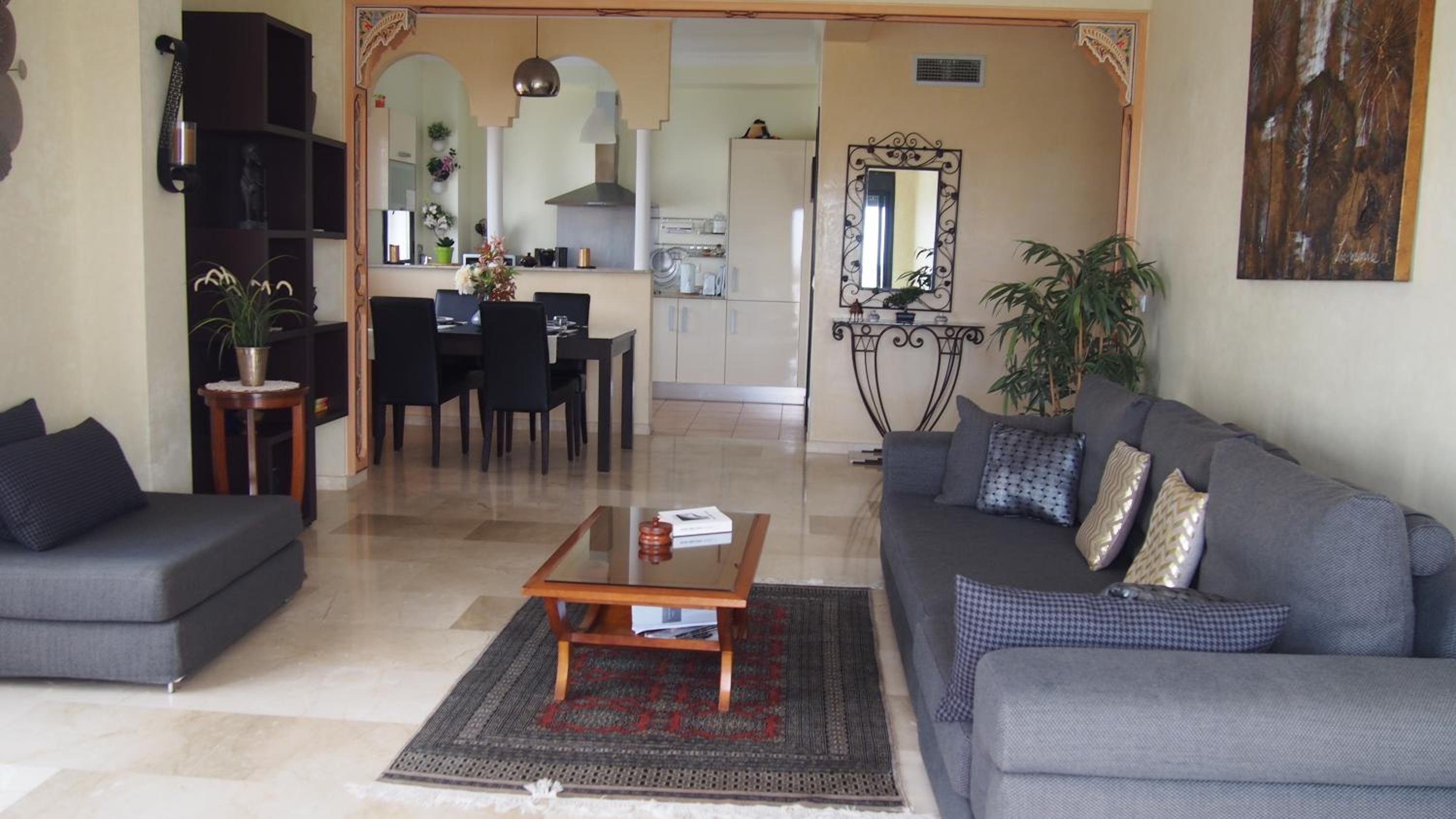 Apartment with Sea View - Photo 6
