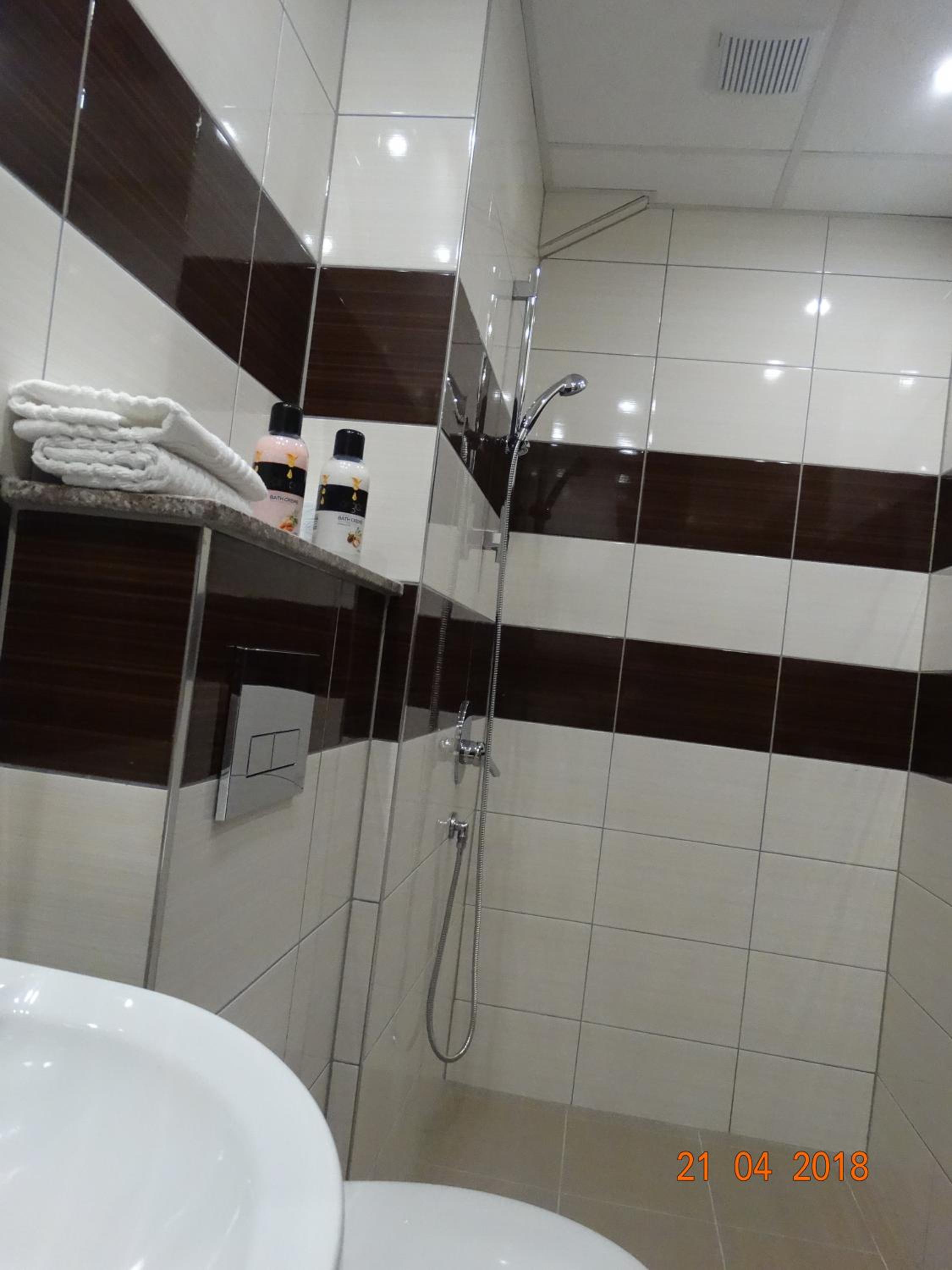 Double Room - Photo 29