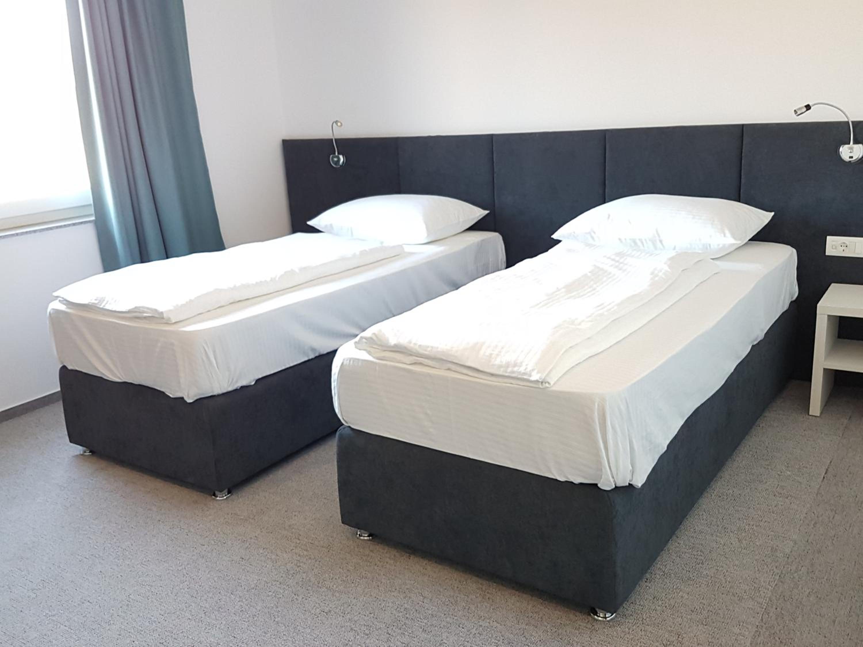 Deluxe Twin Room photo 2