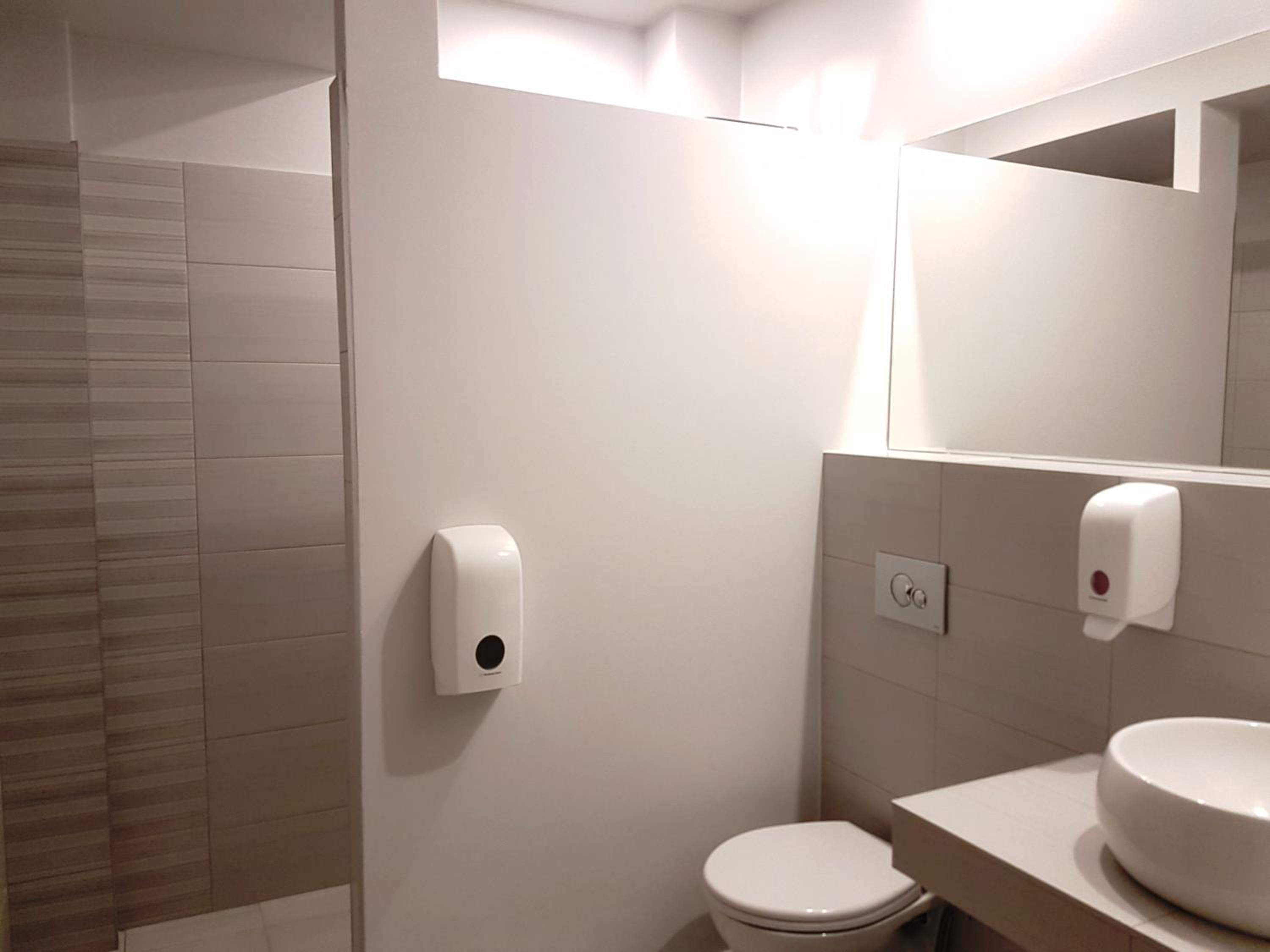 Deluxe Twin Room photo 3