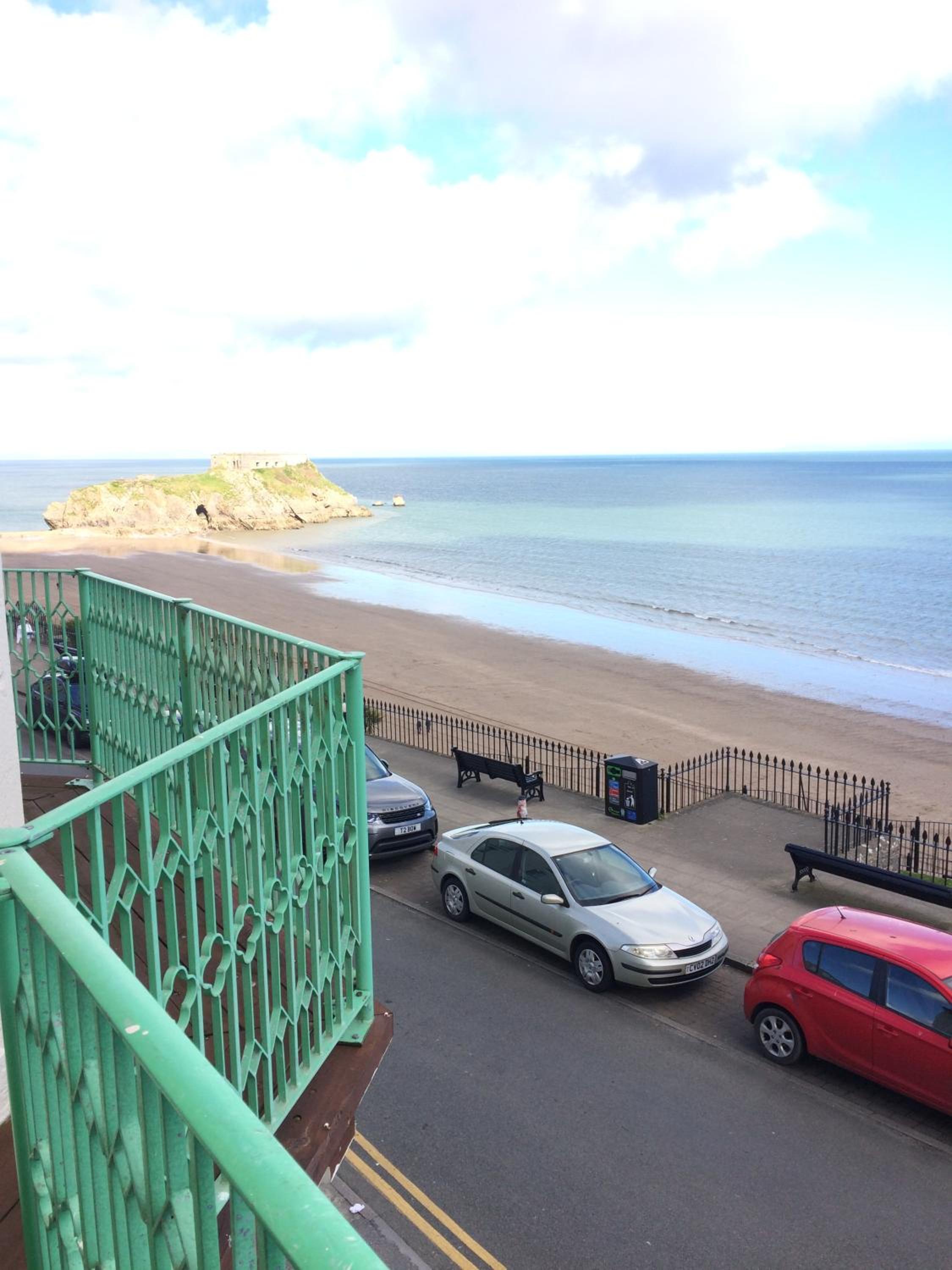 Double Room with Sea View - Photo 9