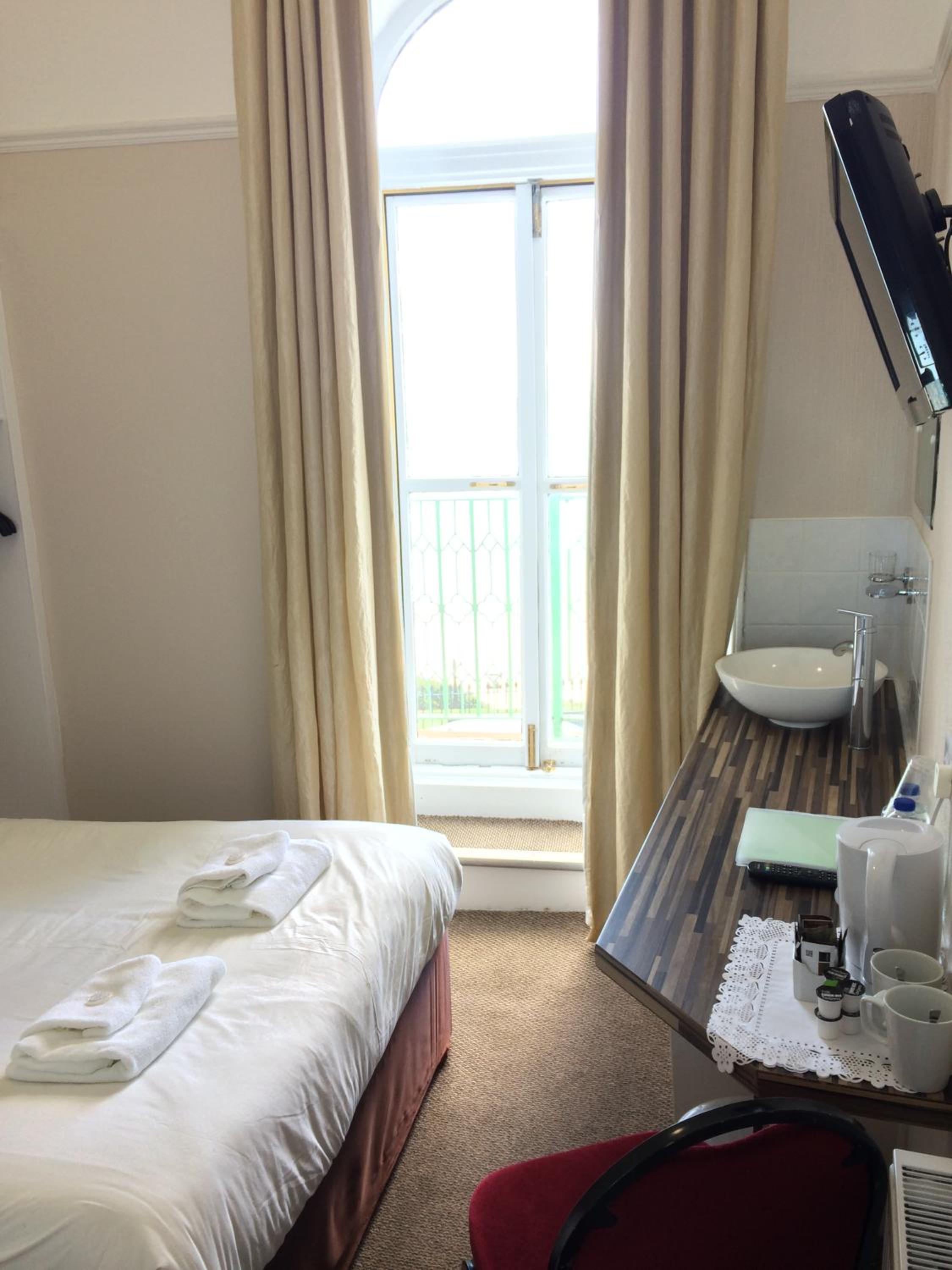 Double Room with Sea View - Photo 1