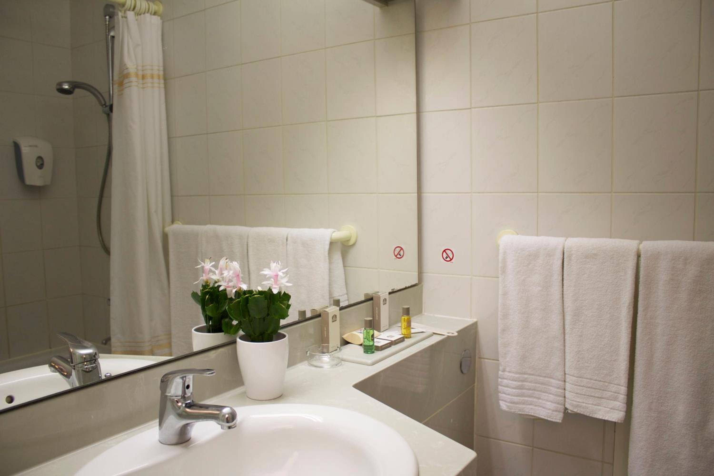 Double Room - Photo 4