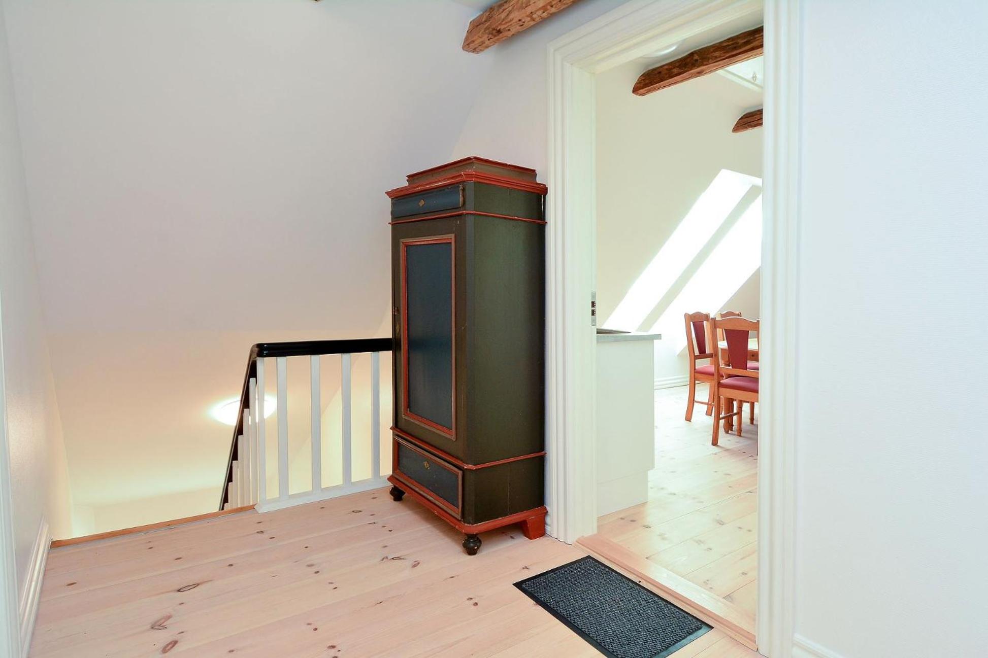 Double or Twin Room with Shared Bathroom photo 1