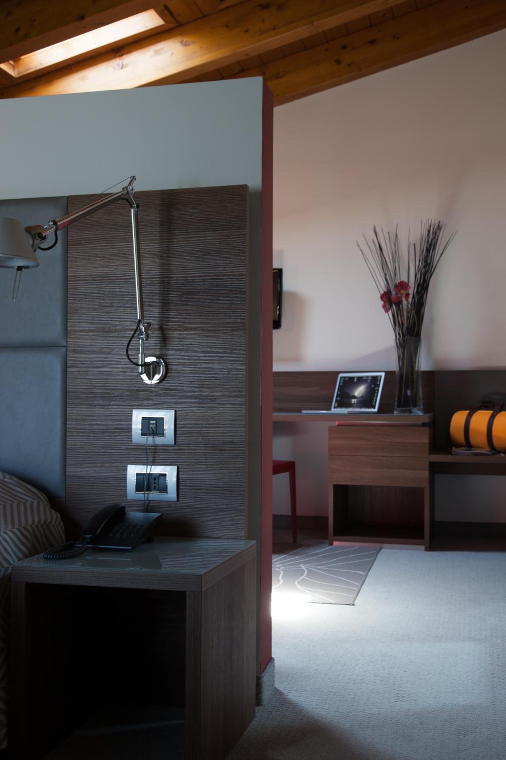 Suite - Photo 3