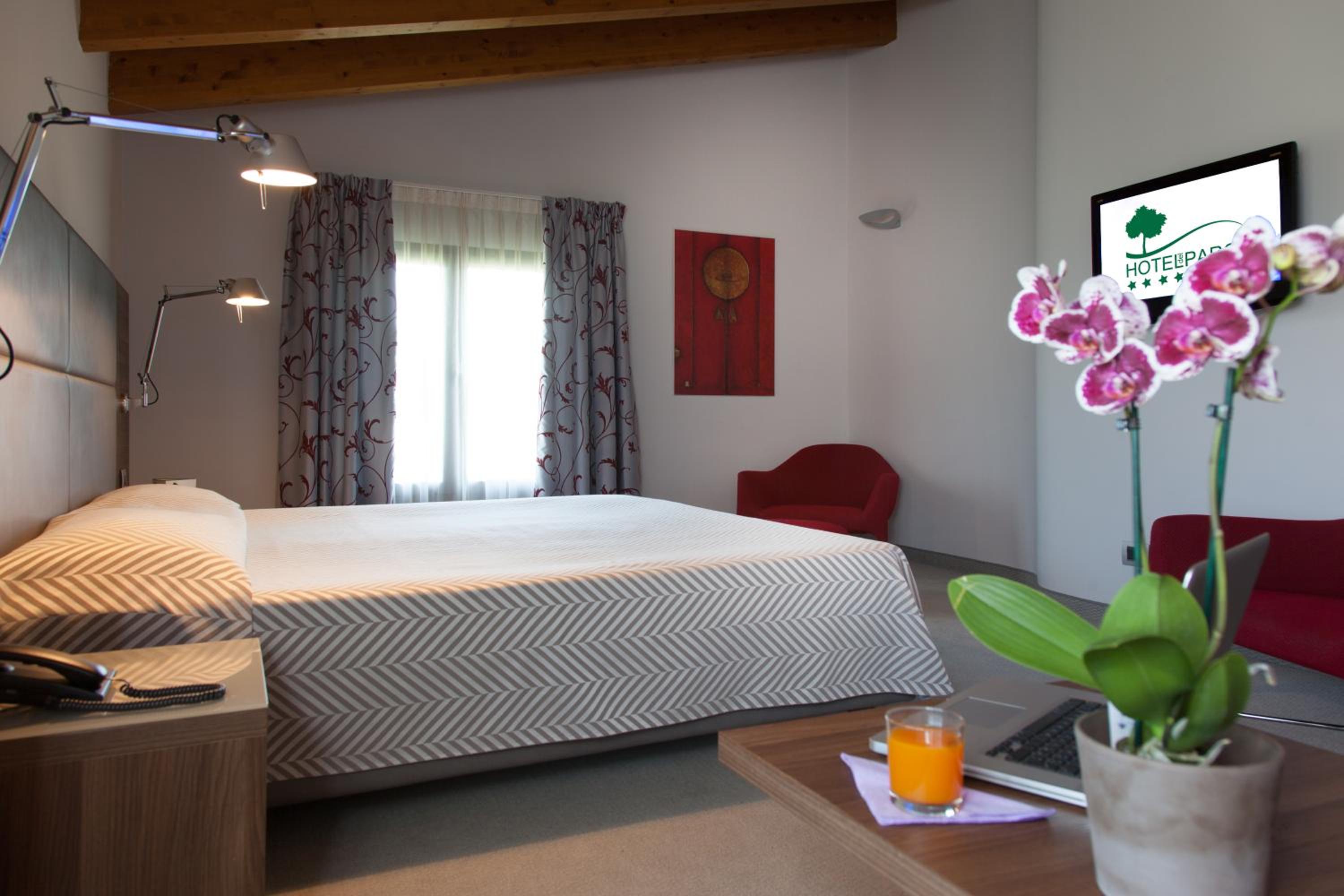 Suite - Photo 2