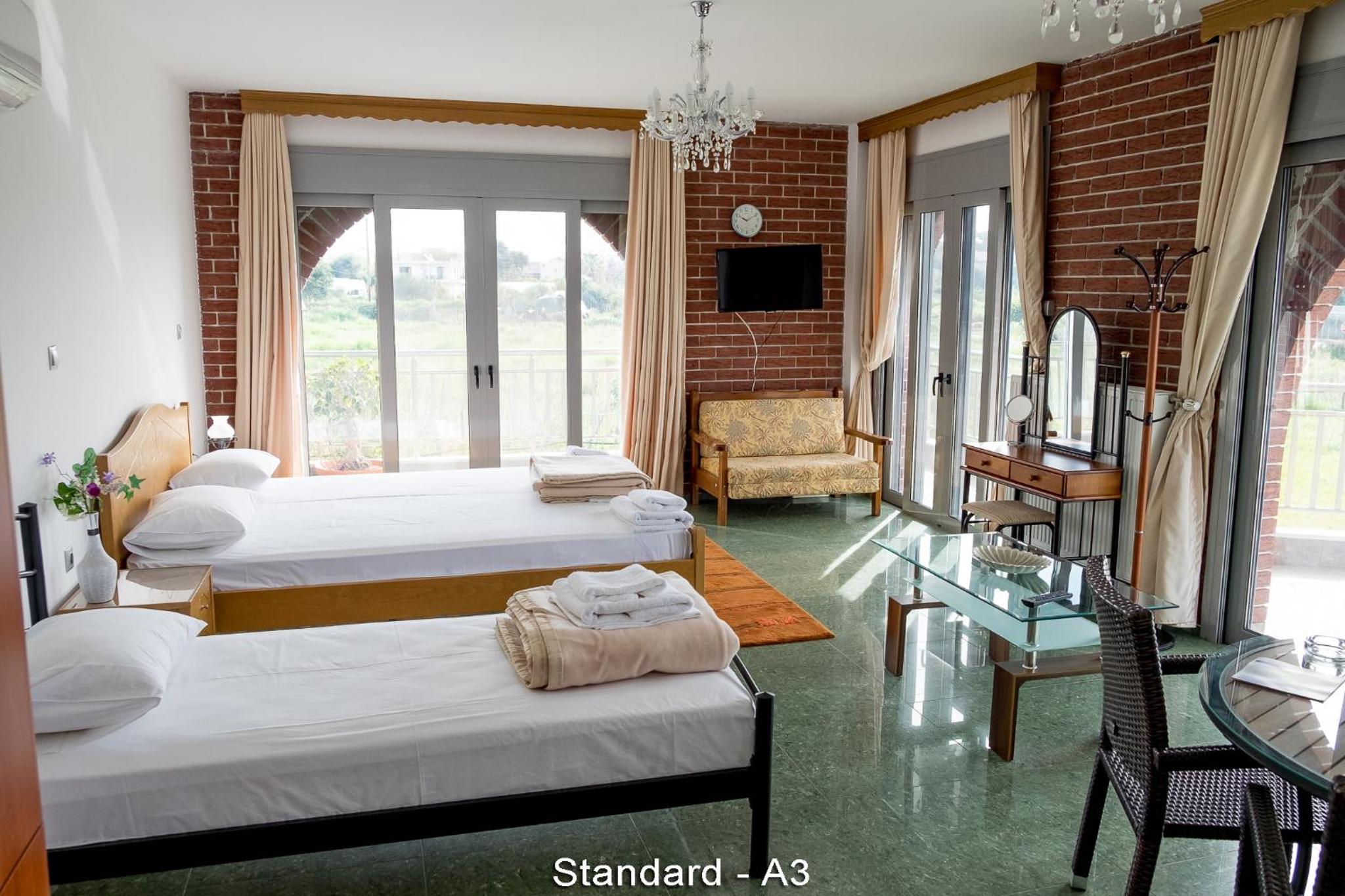 Super Suite (2 Adults + 2 Children) photo 2