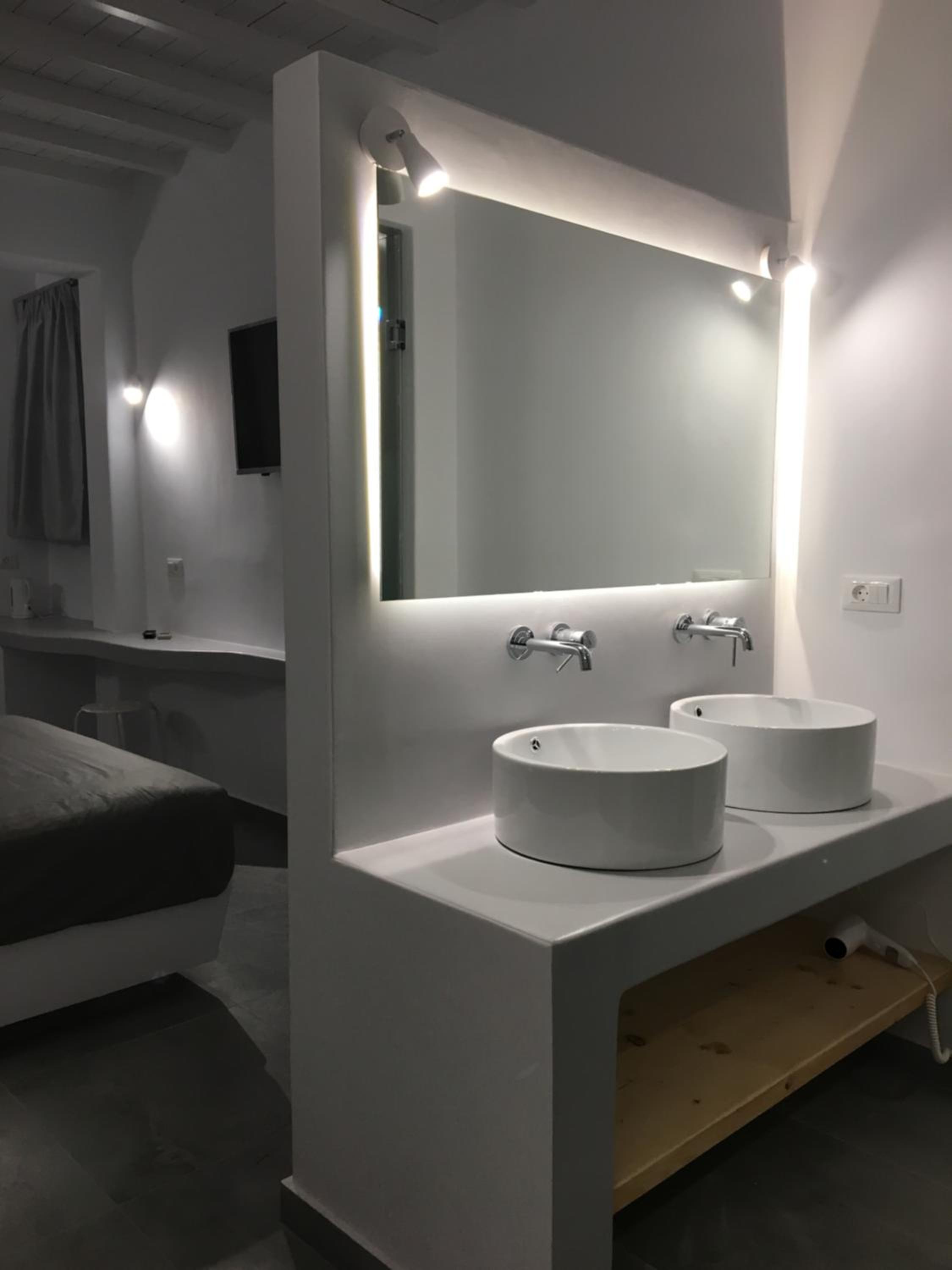 Superior Room with Balcony photo 2