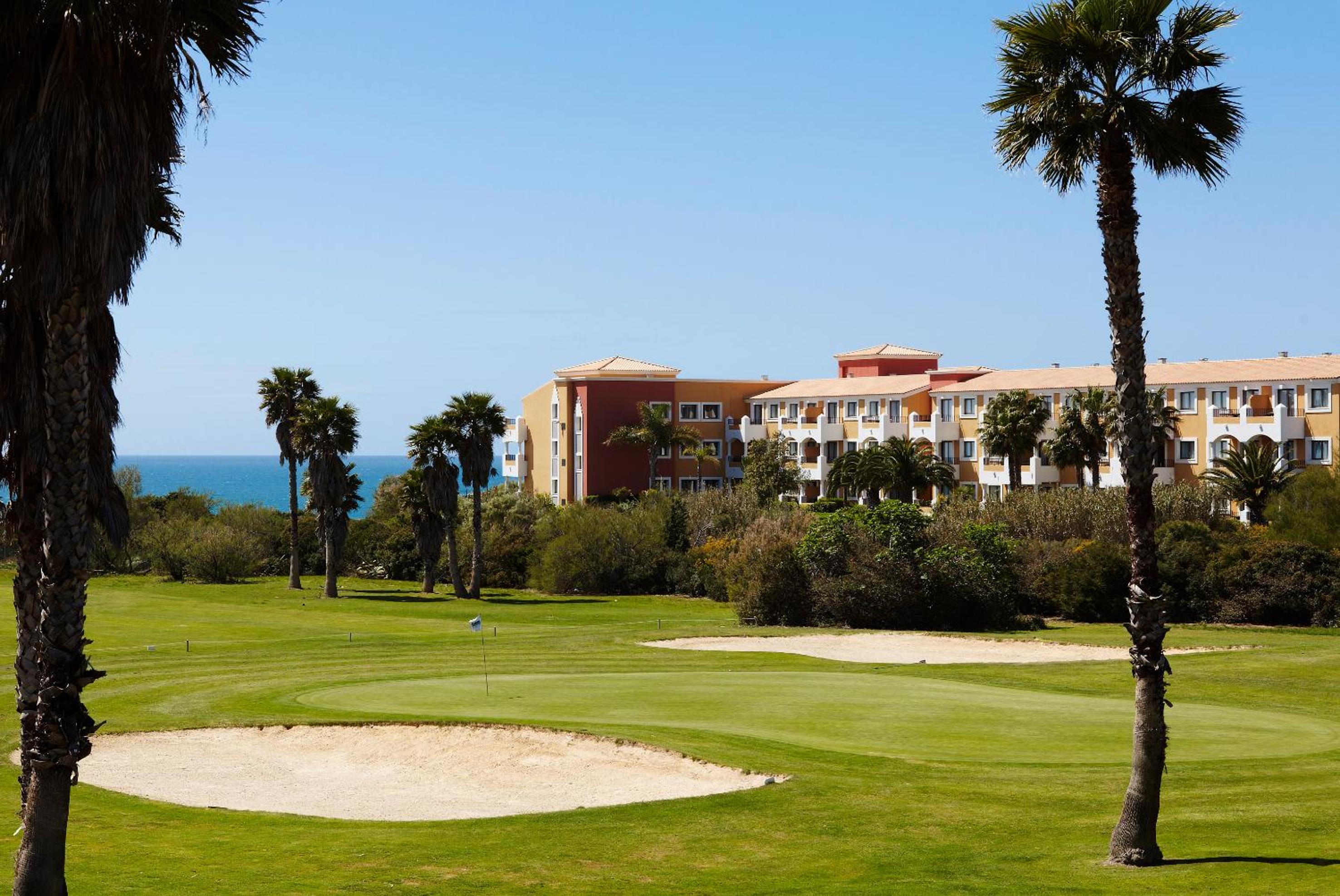 Premium Room Golf View - Photo 5