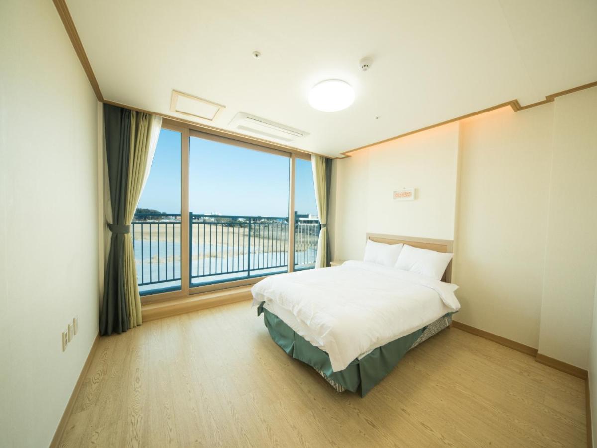 Two-Bedroom Suite photo 1