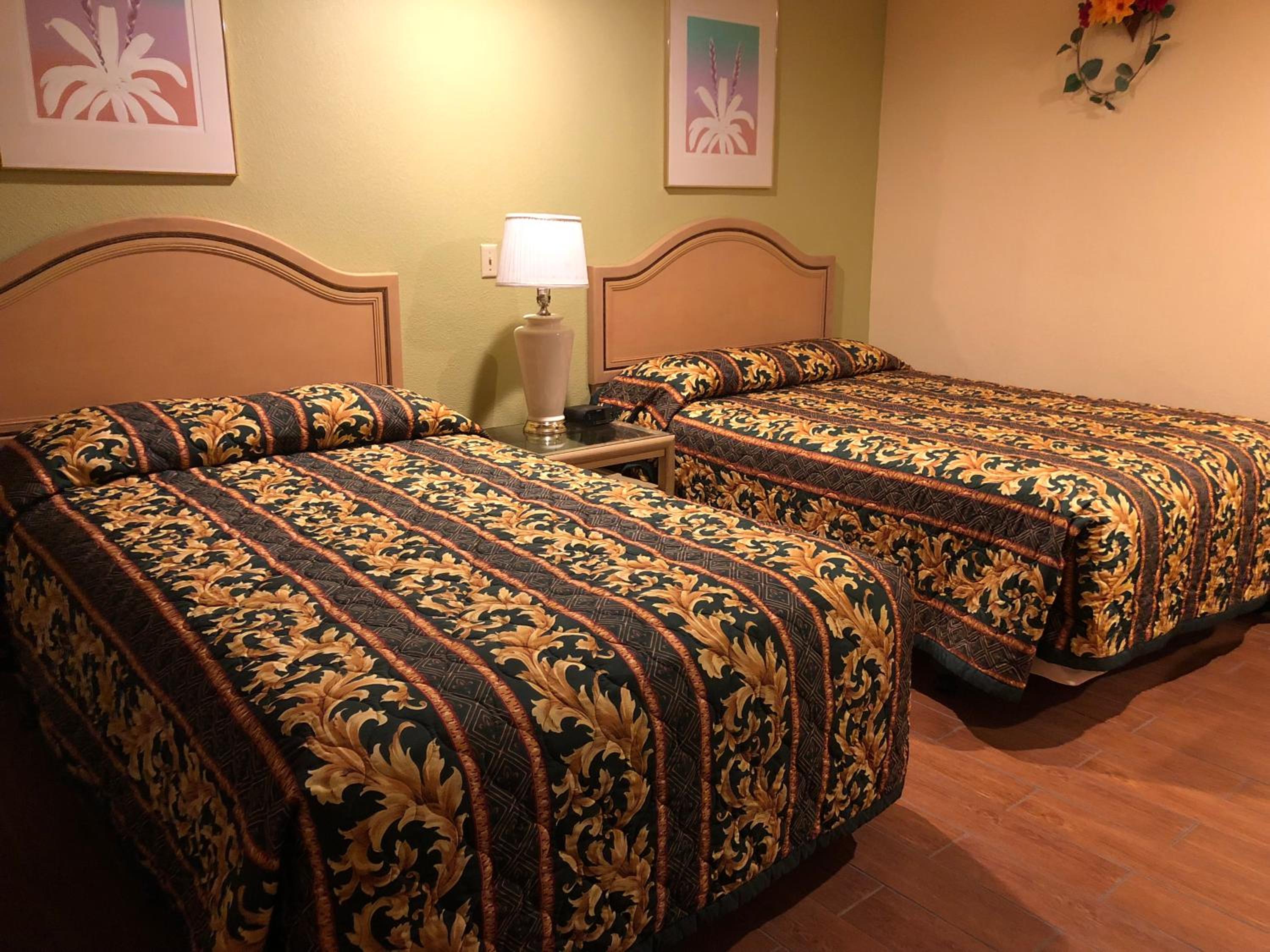 Deluxe Room 2 Double Beds photo 2