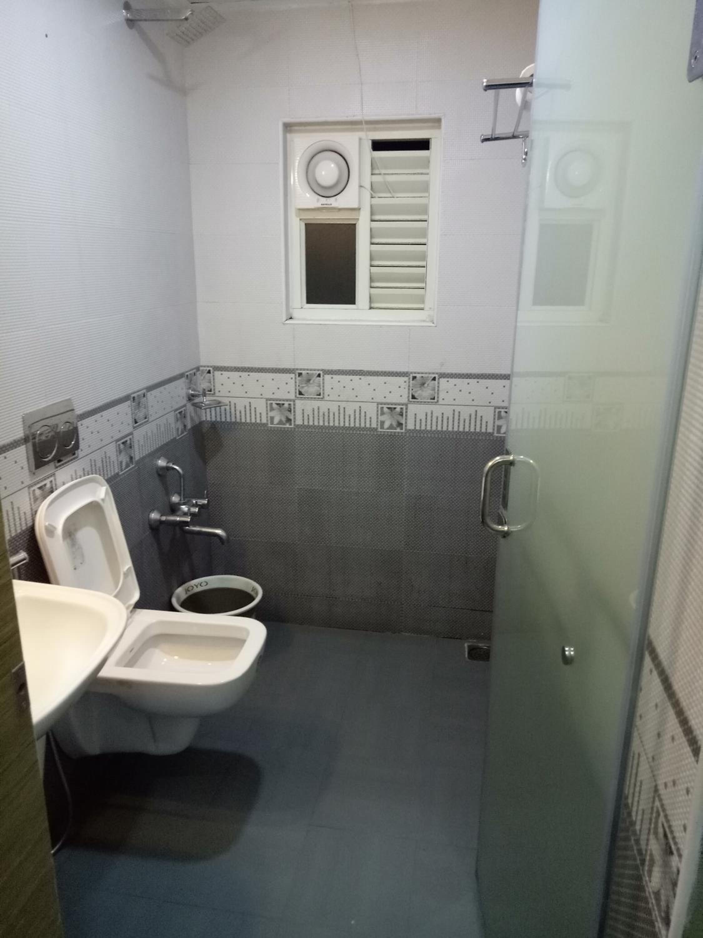 Standard Double Room with Fan photo 2