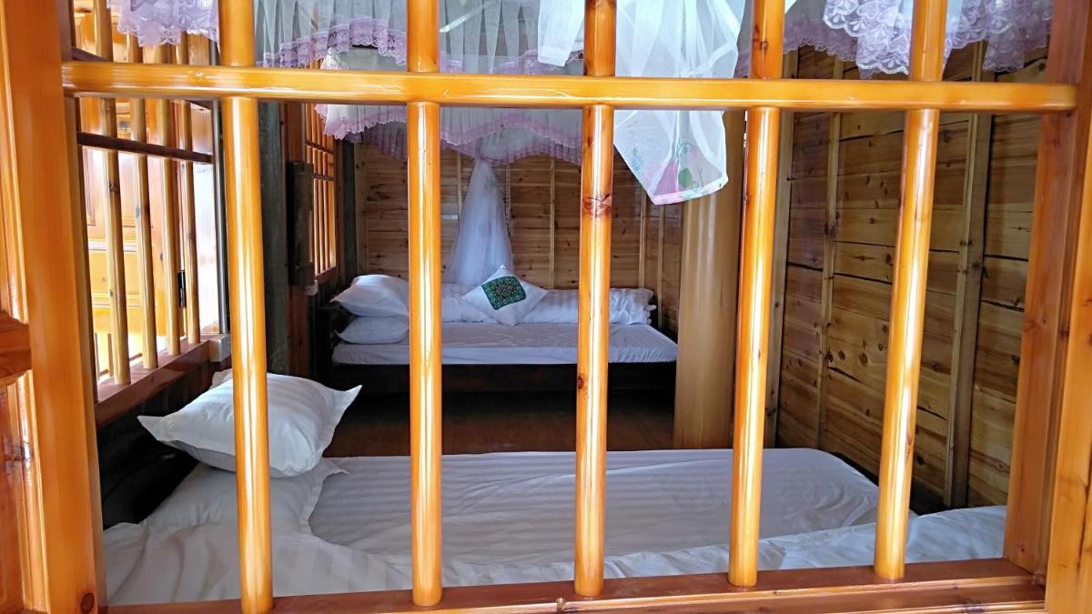 Queen Room with Two Queen Beds photo 1