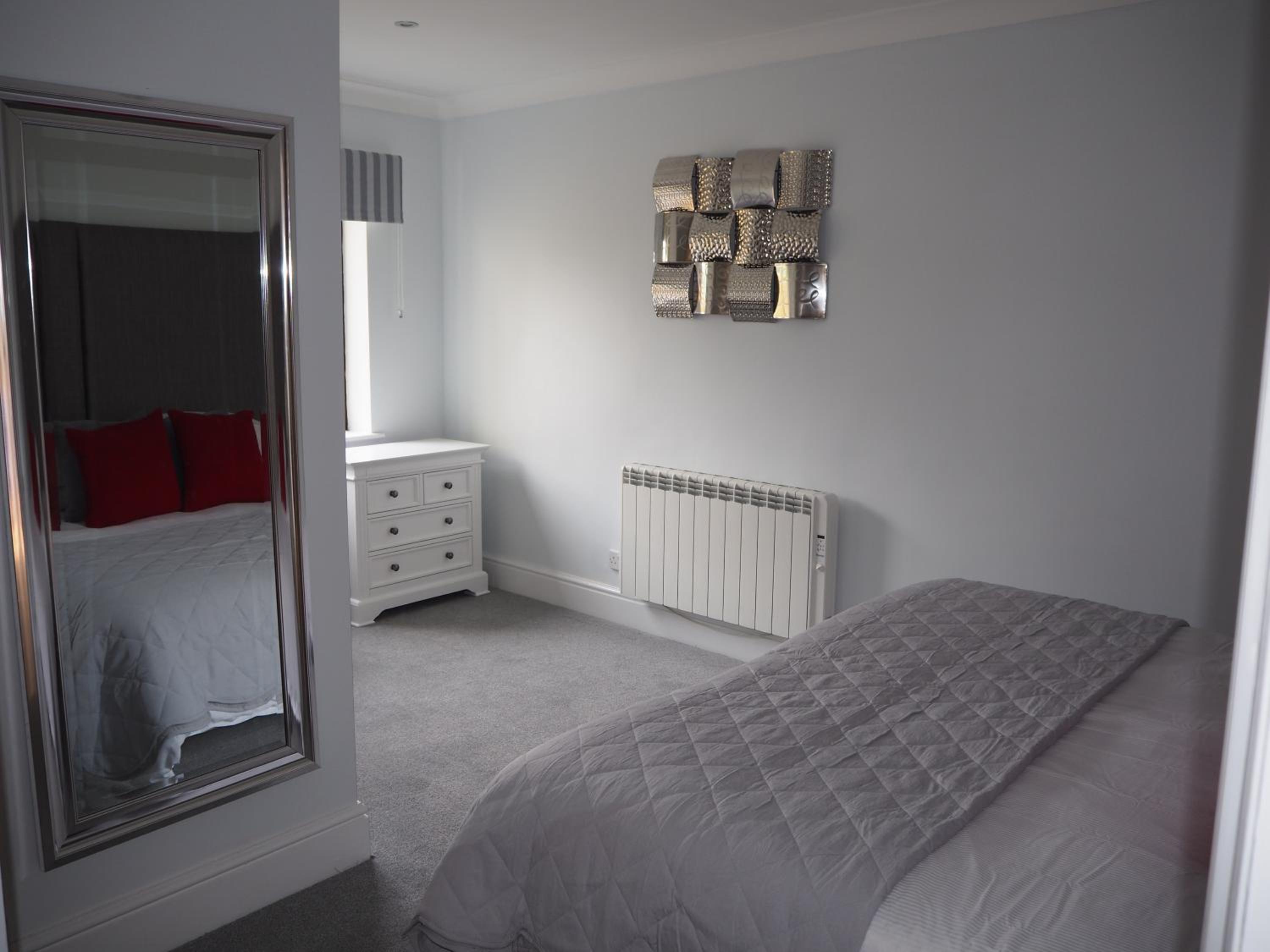 Apartment photo 3