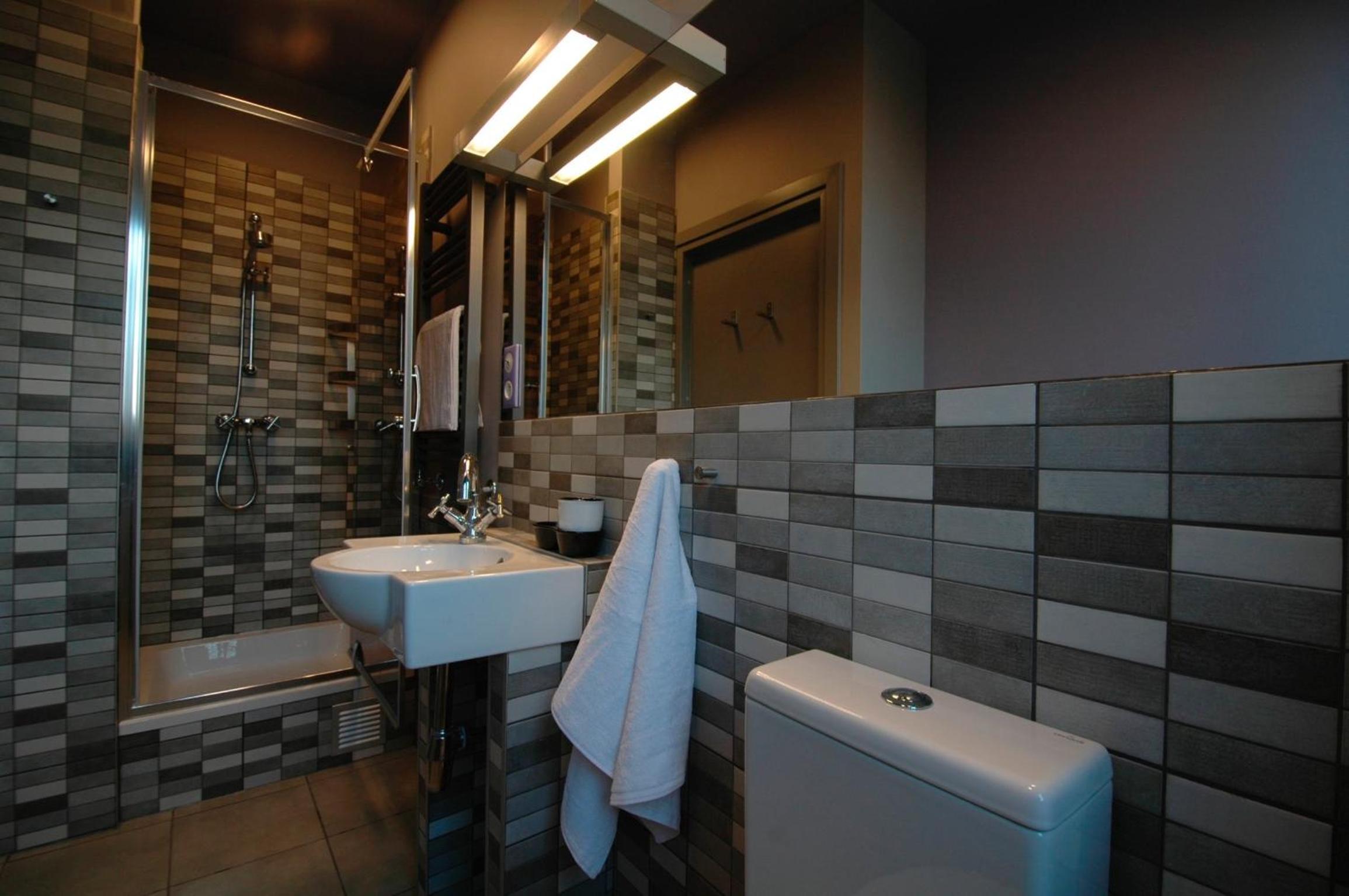 Double Room - Photo 21