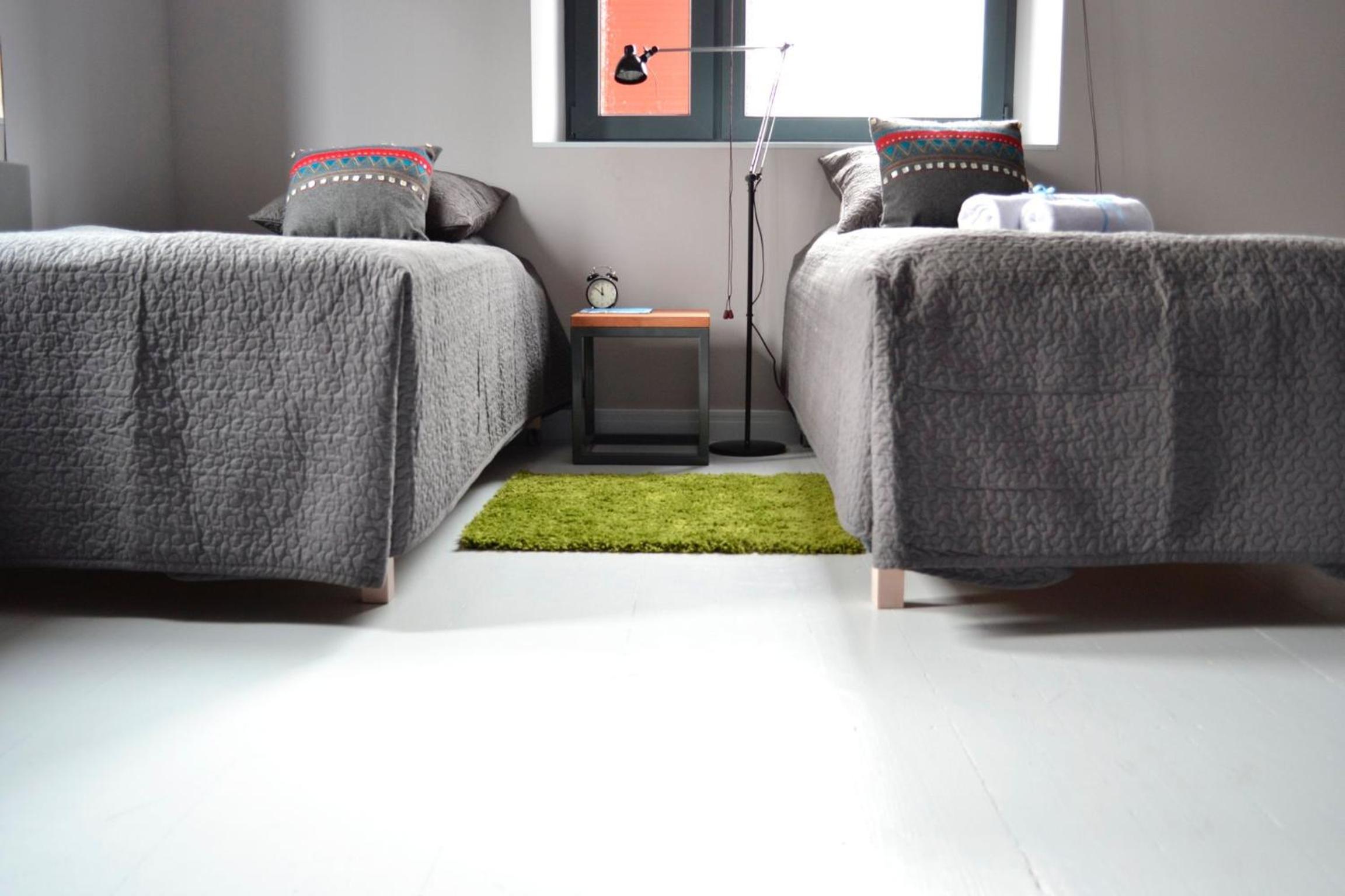 Twin Room - Photo 9