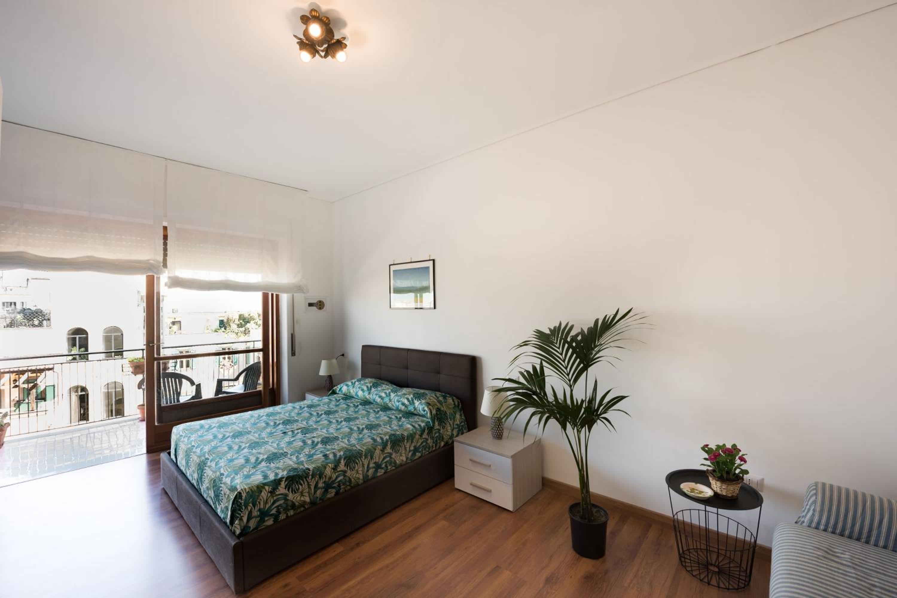 Quadruple Room with Private External Bathroom