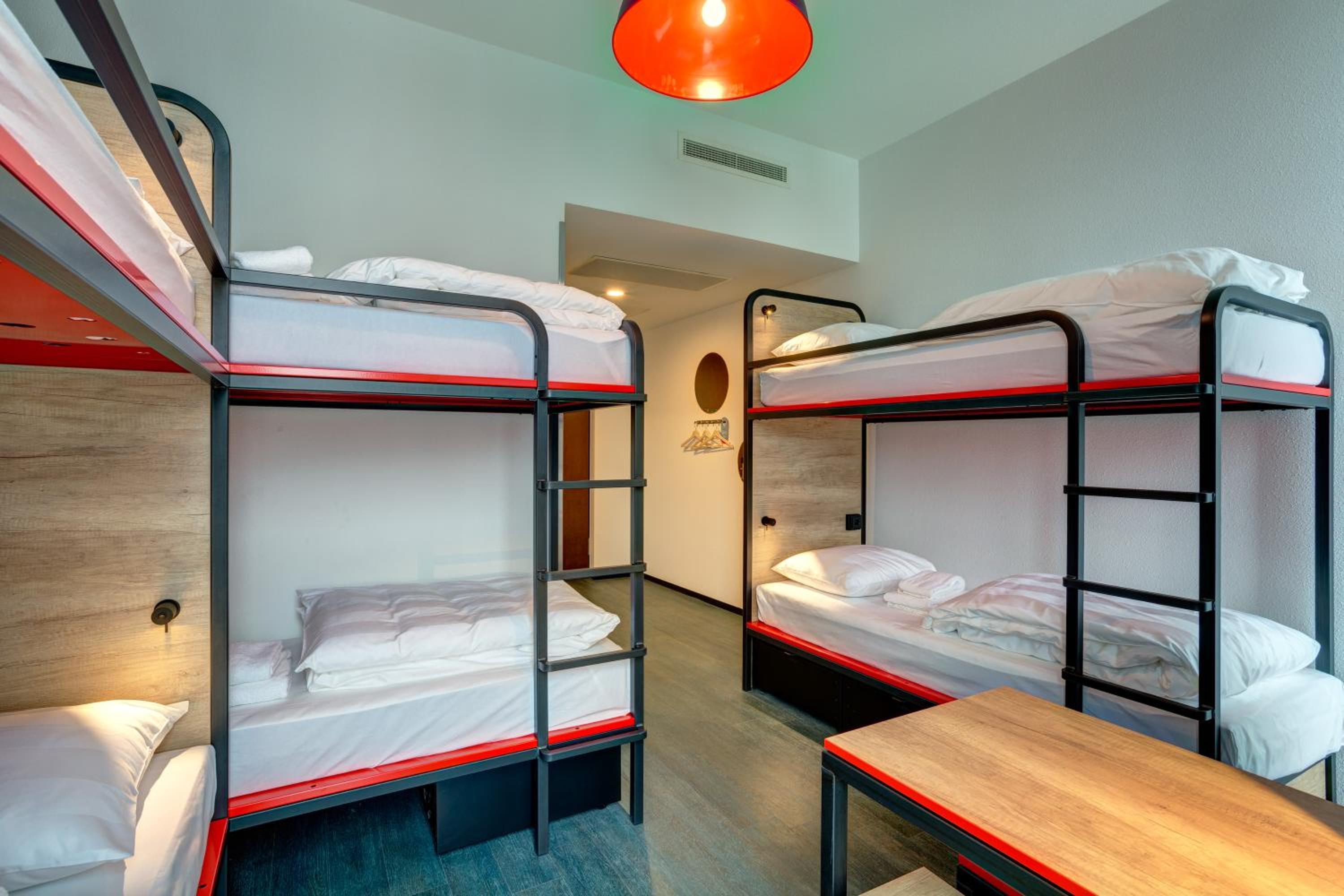 6-Bed Room (Bunk bed only) photo 3