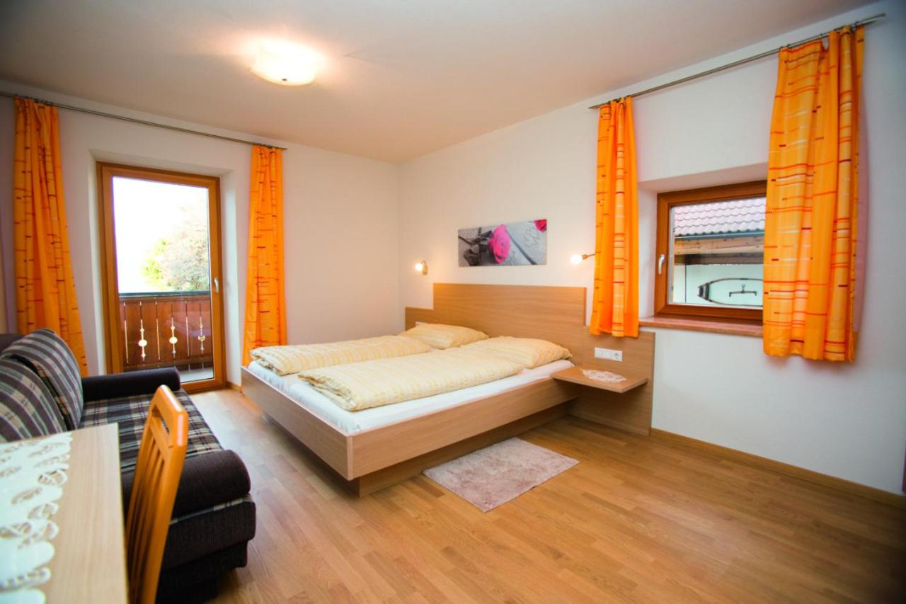Apartment with Mountain View