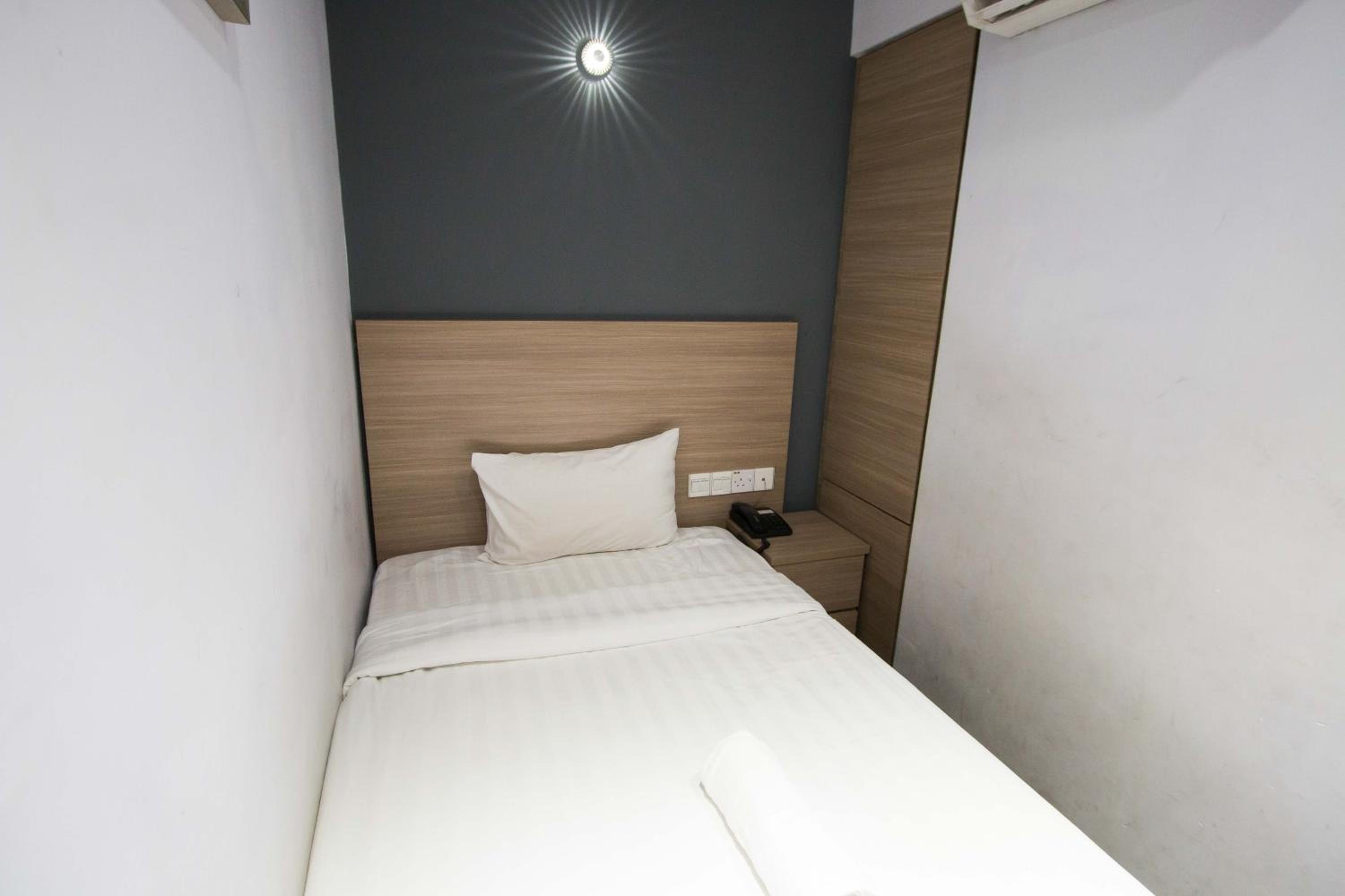 Deluxe Single Room
