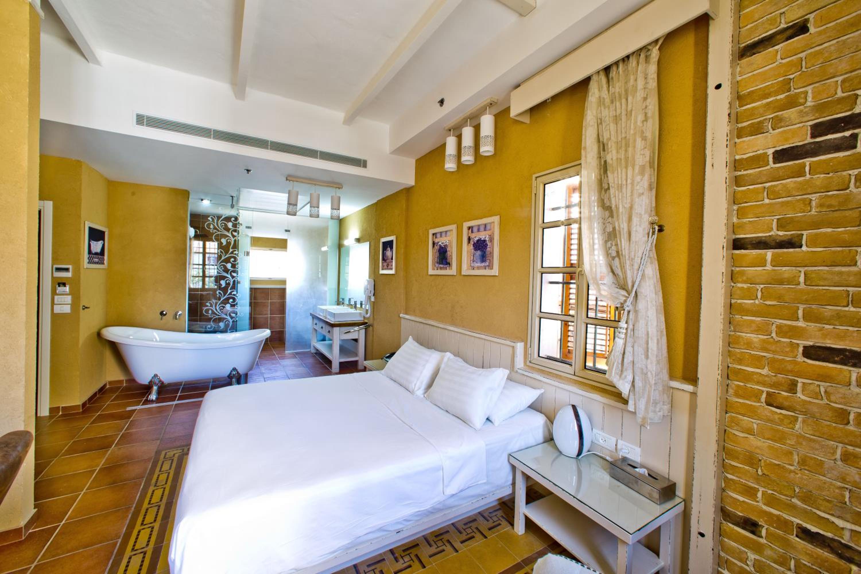 Superior Room - Photo 8