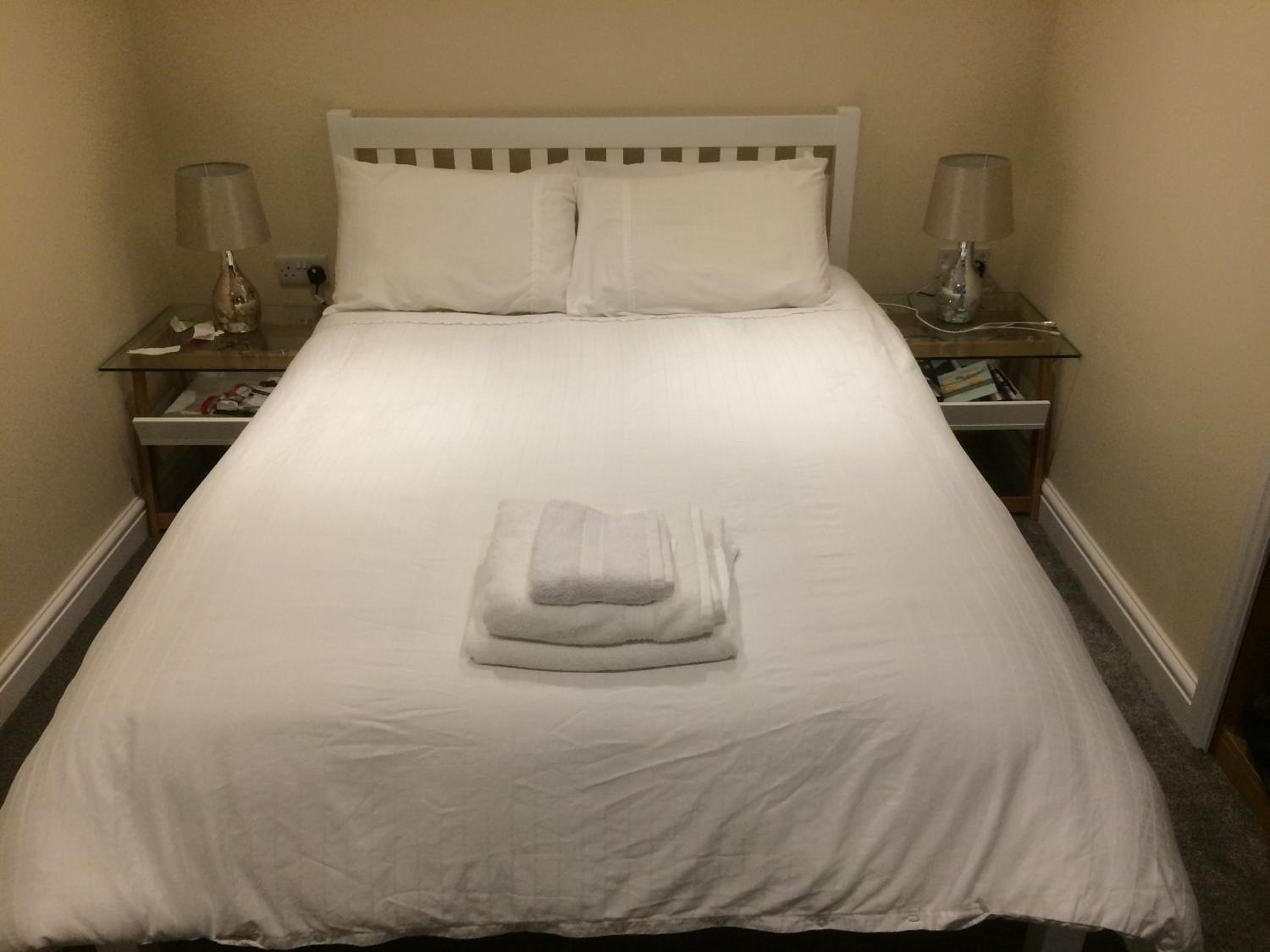 One-Bedroom Apartment - Photo 11