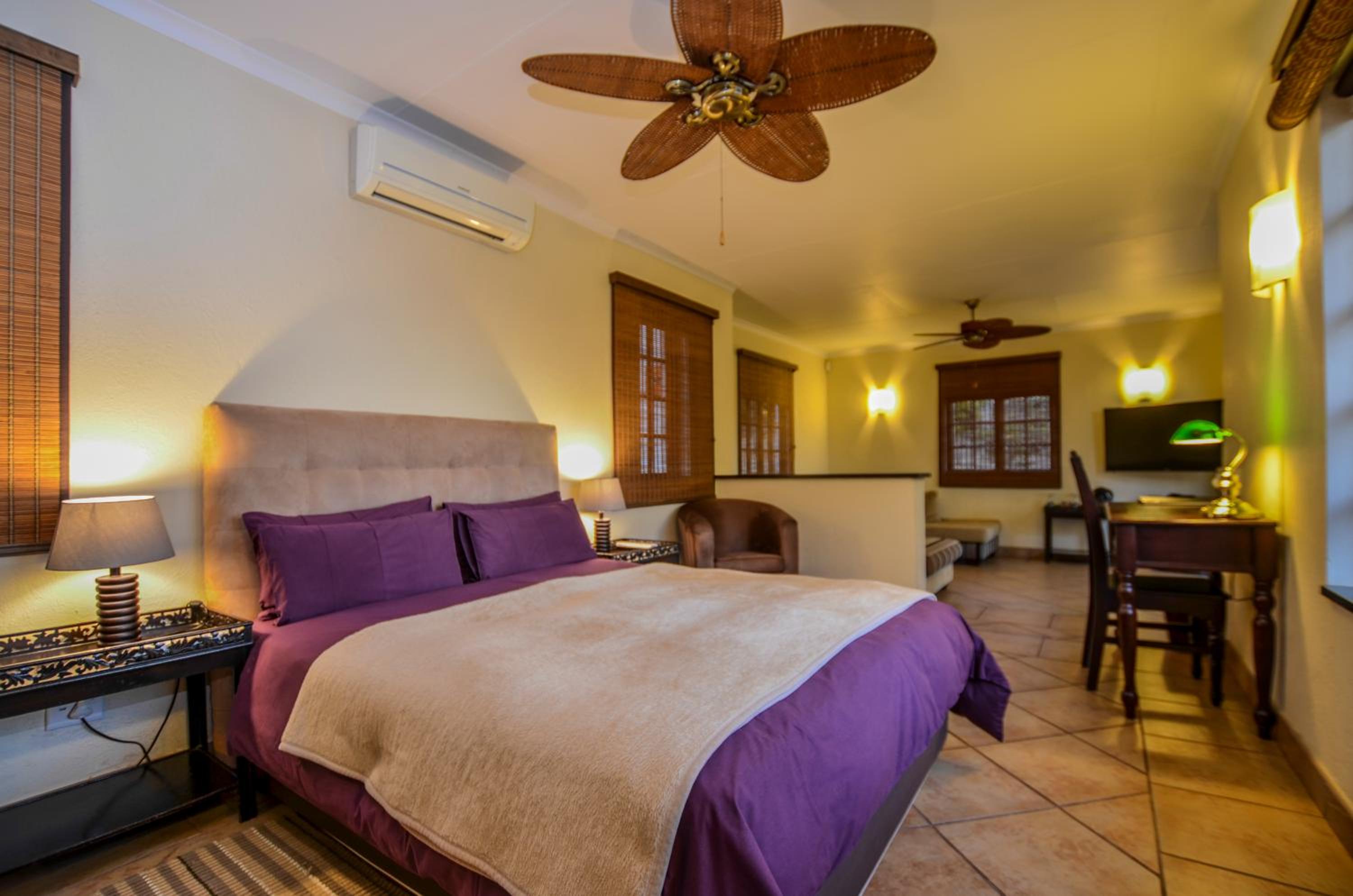 Double Room - Photo 1