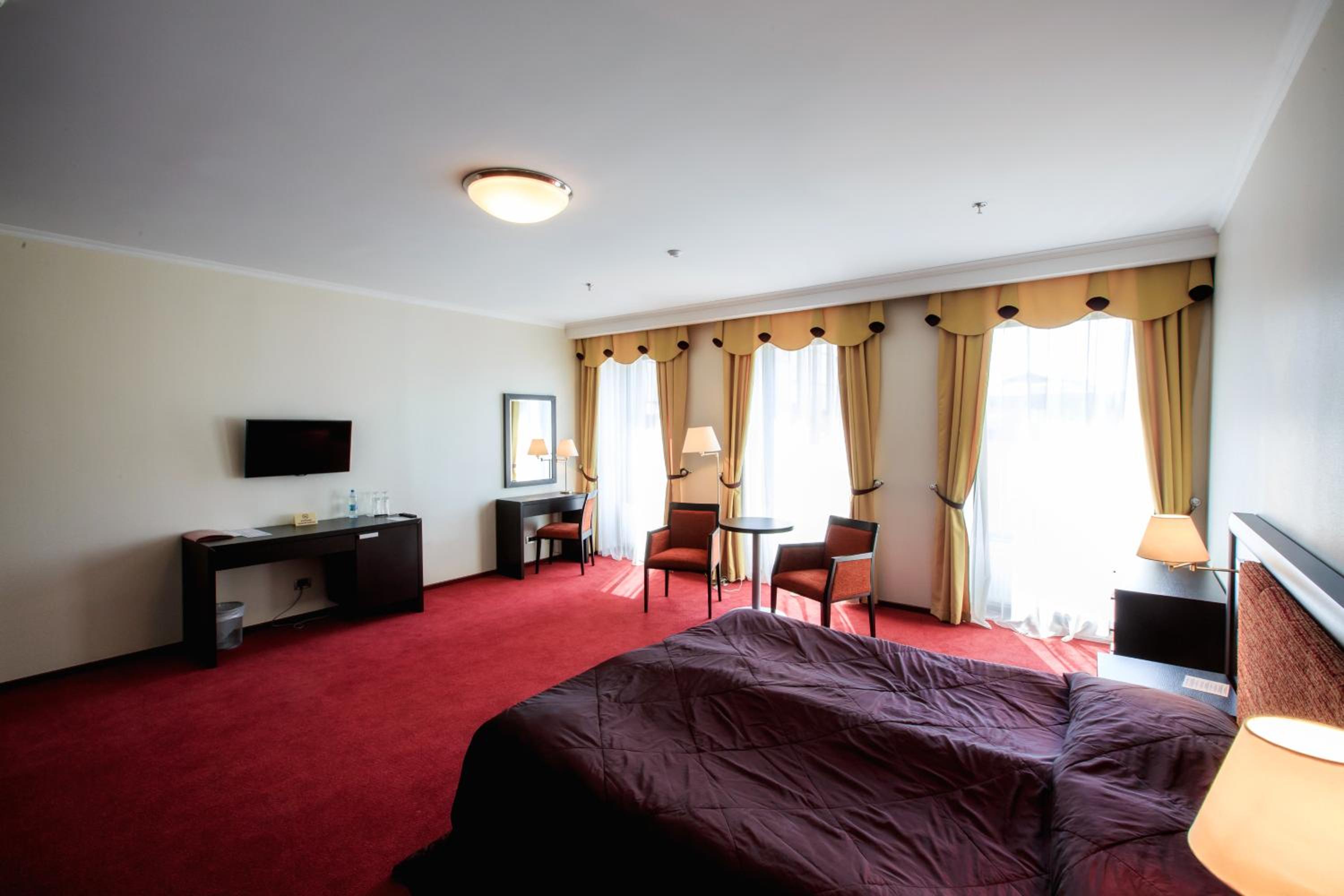 Business Double Room with Gym Access
