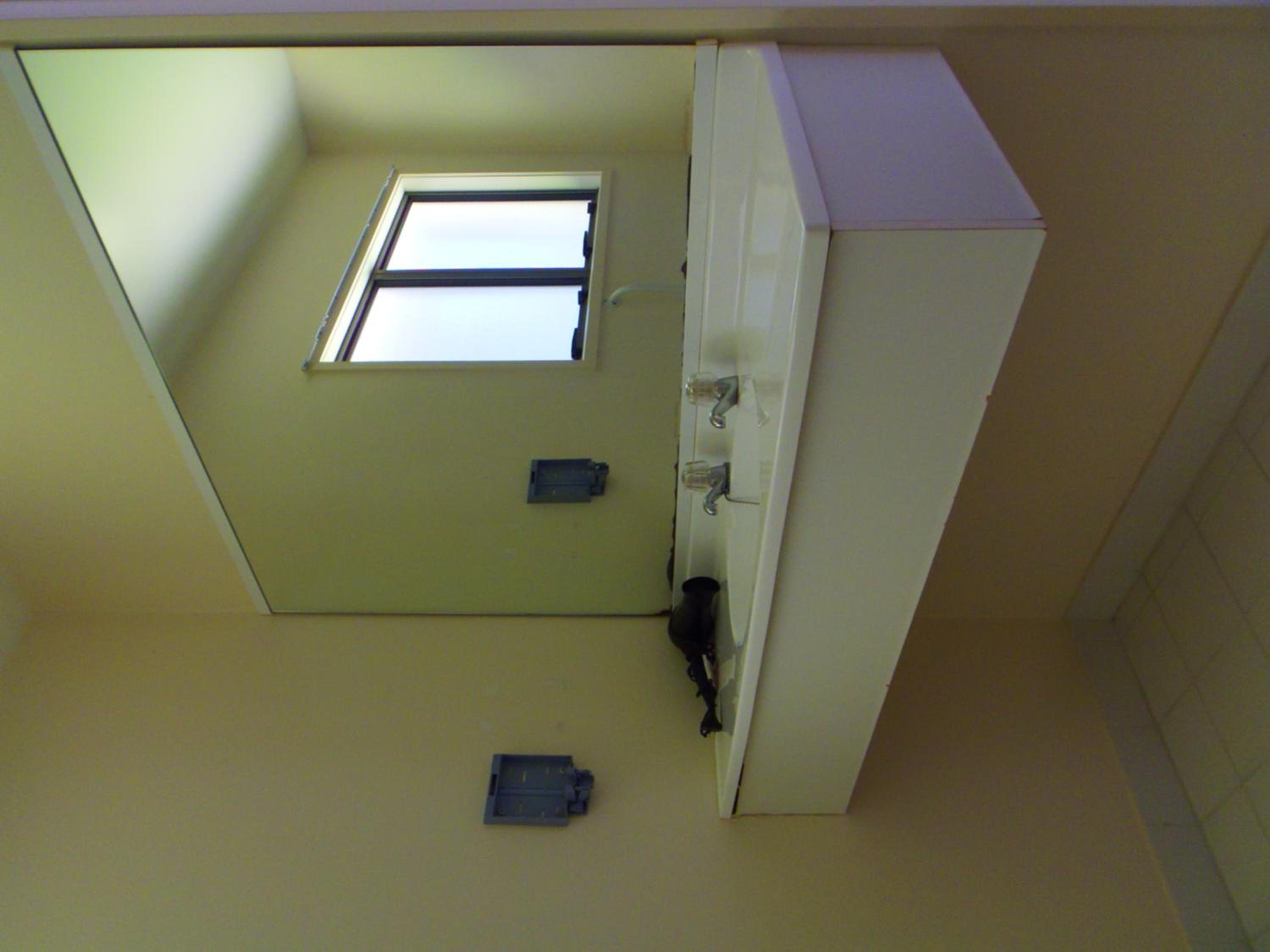 One-Bedroom Apartment - Photo 4