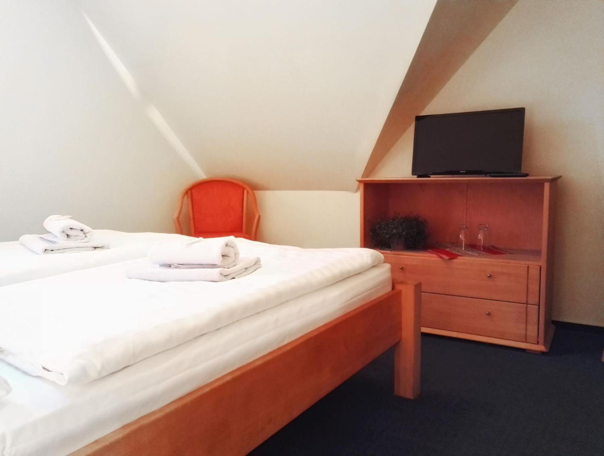 Double Room - Photo 3