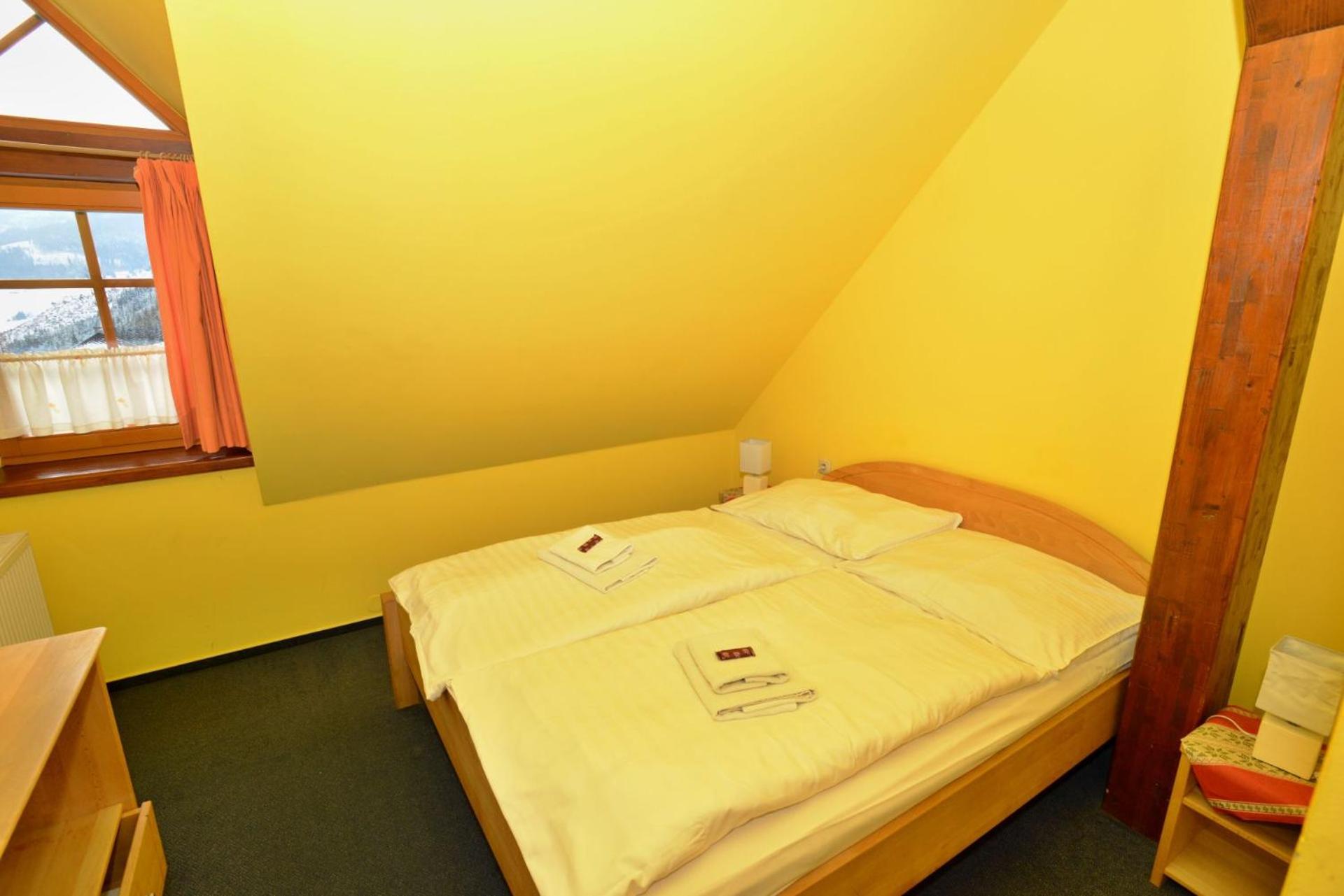 Double Room - Photo 2