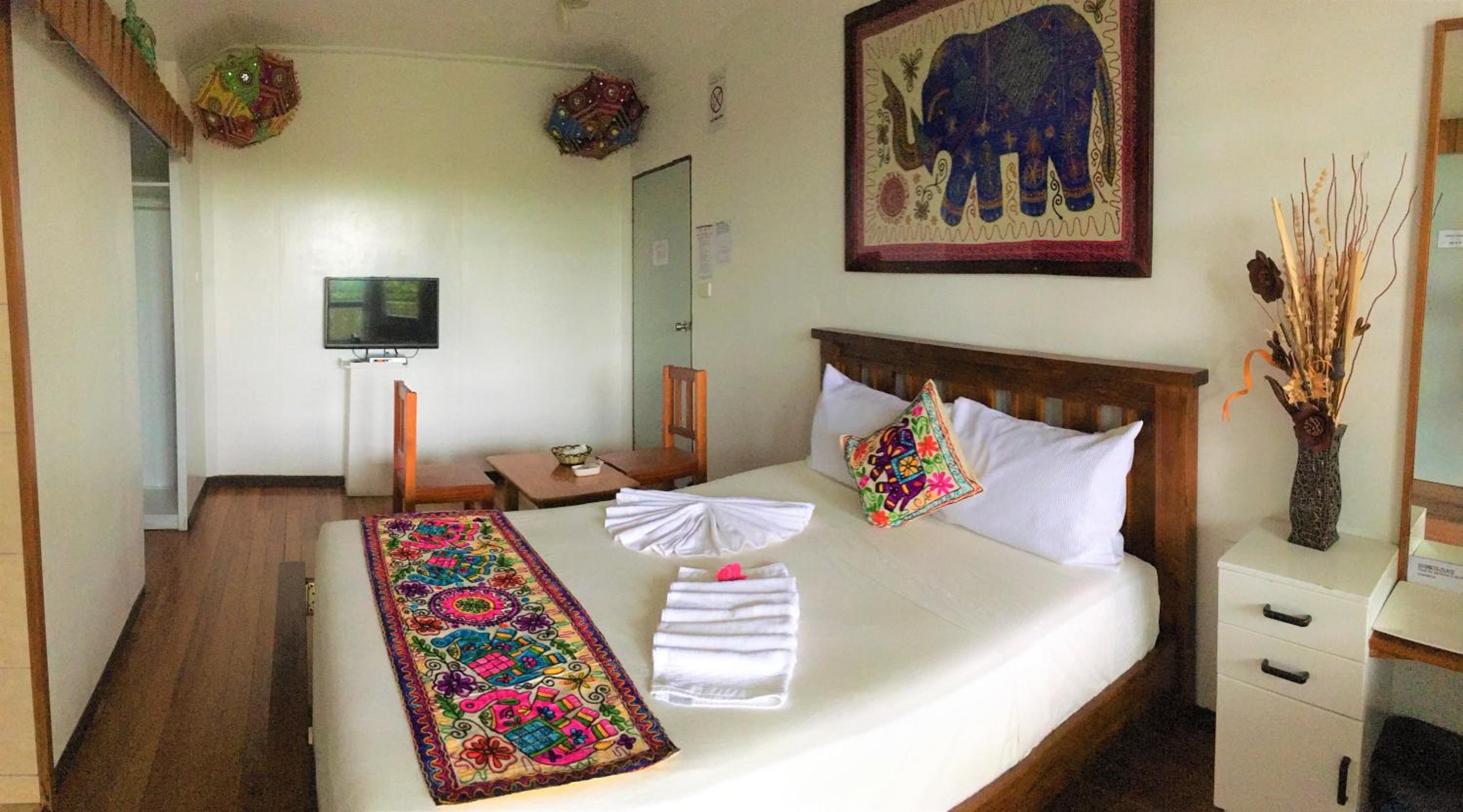 Queen Room with Balcony photo 3