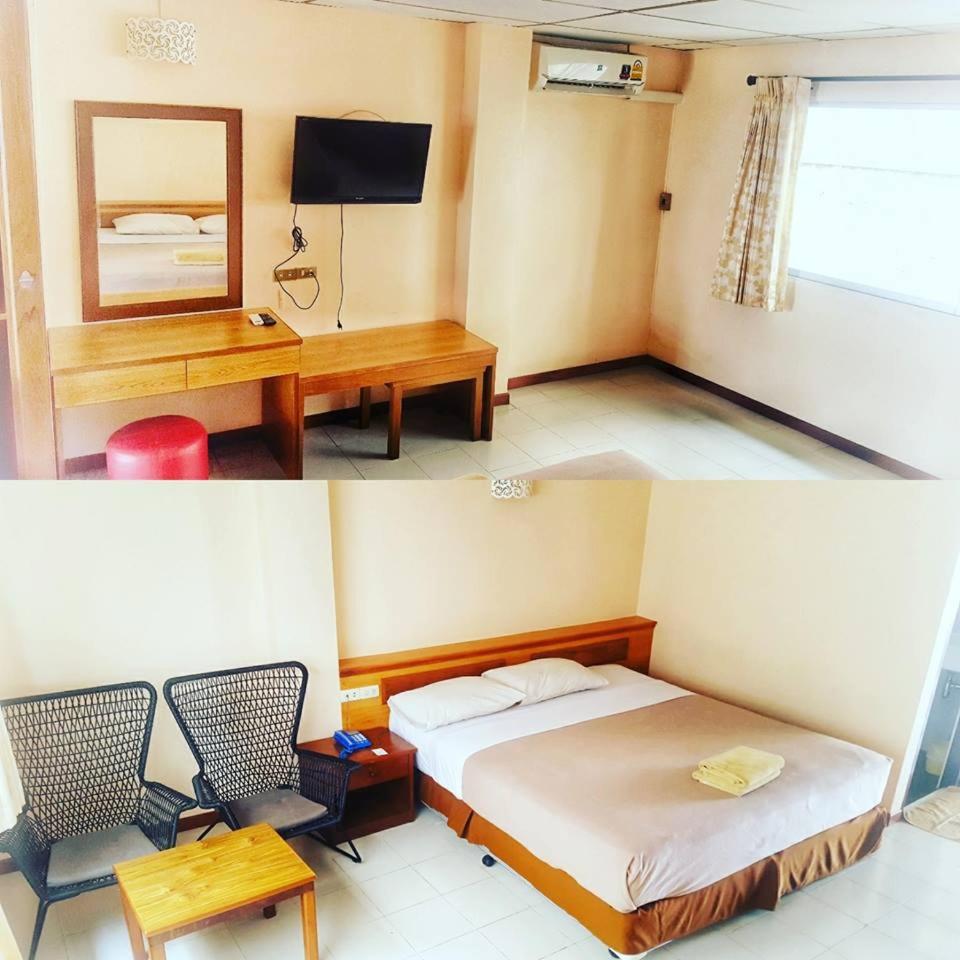 Deluxe King Room - Photo 2