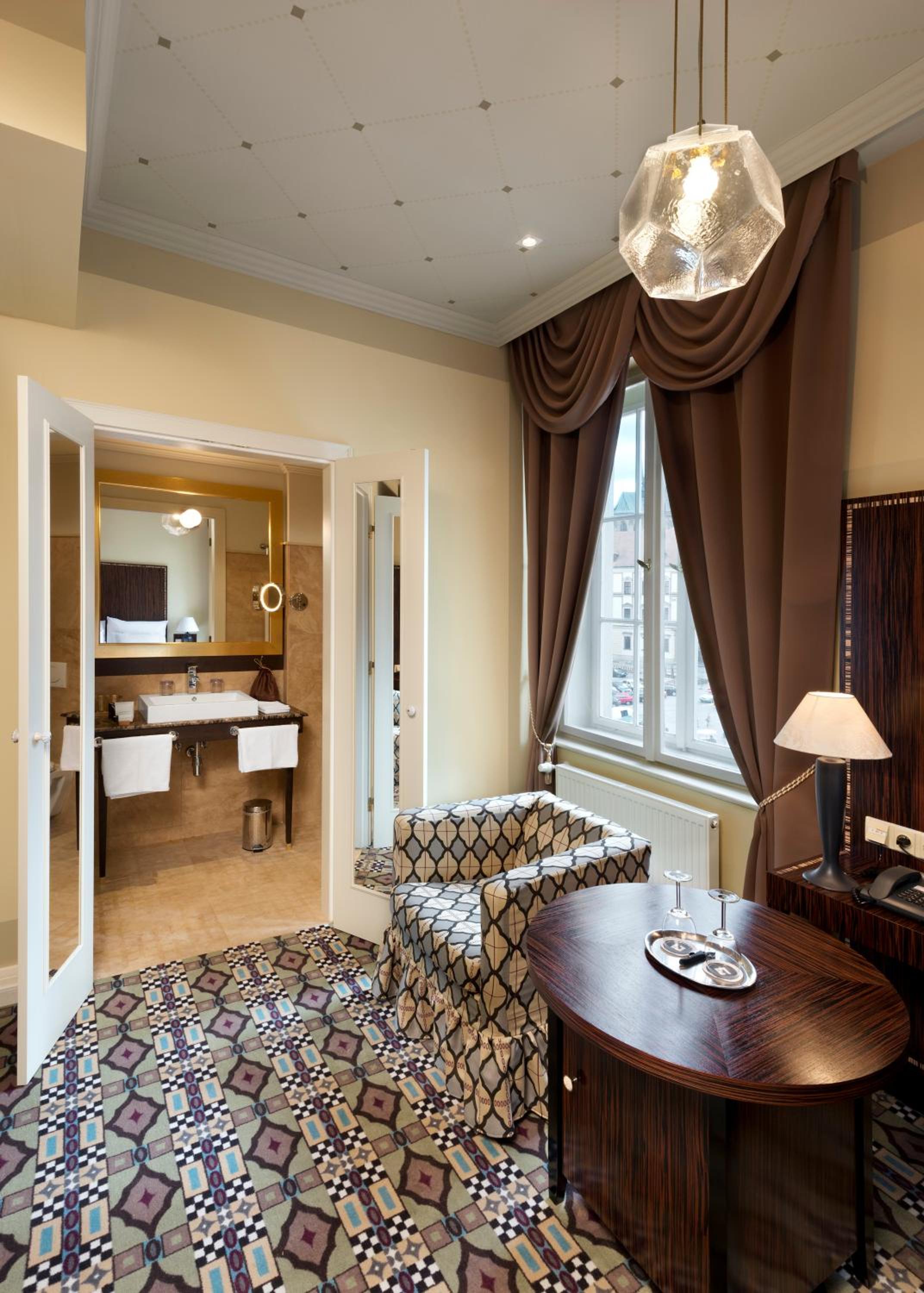 Single Room photo 3