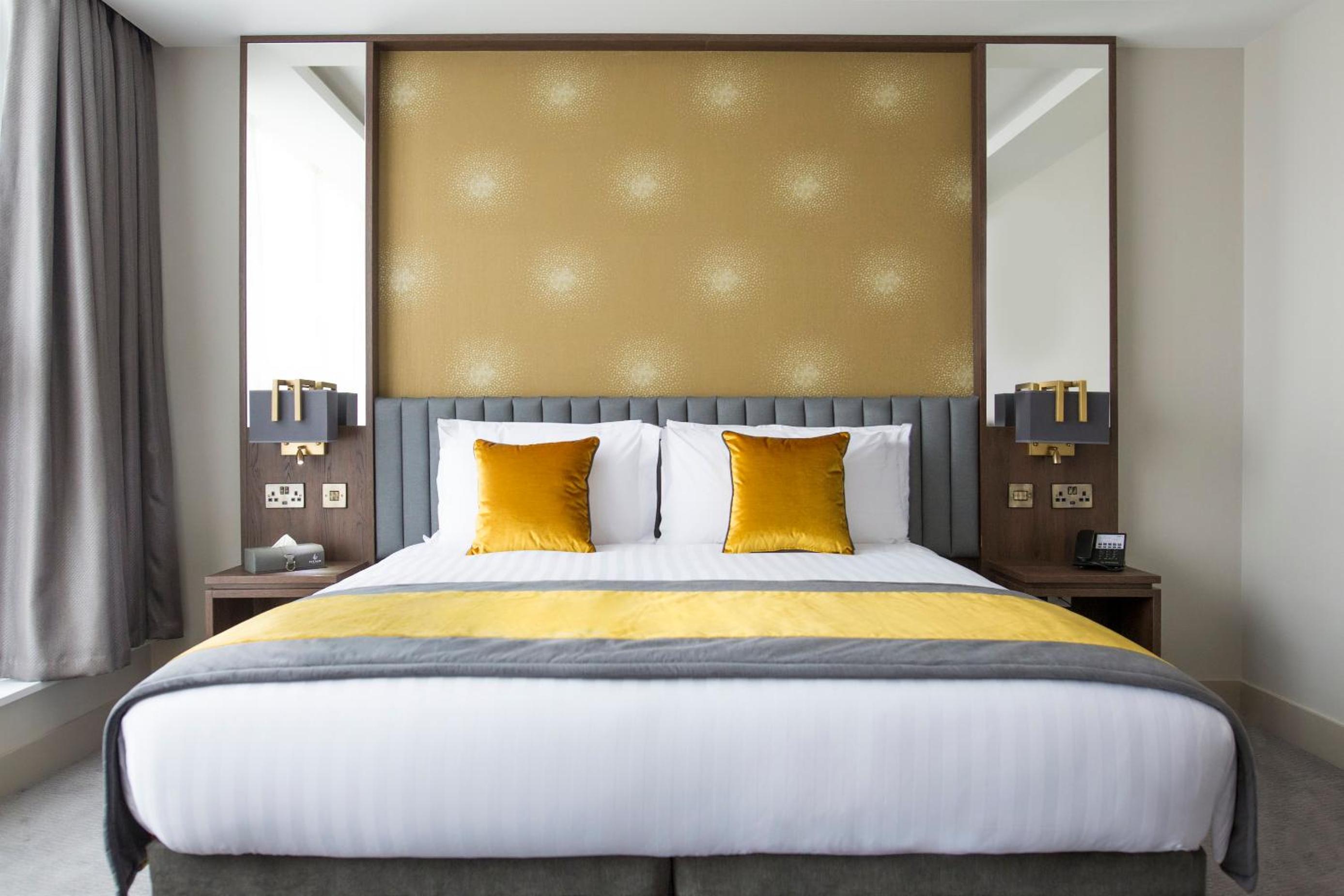 Deluxe Double Room photo 2