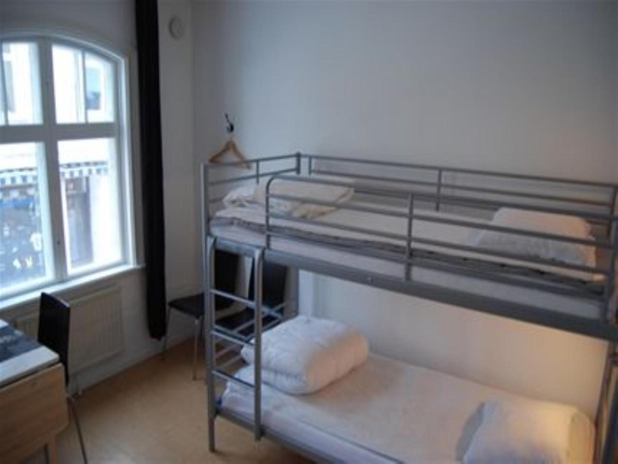 Twin Room with Shared Bathroom photo 3