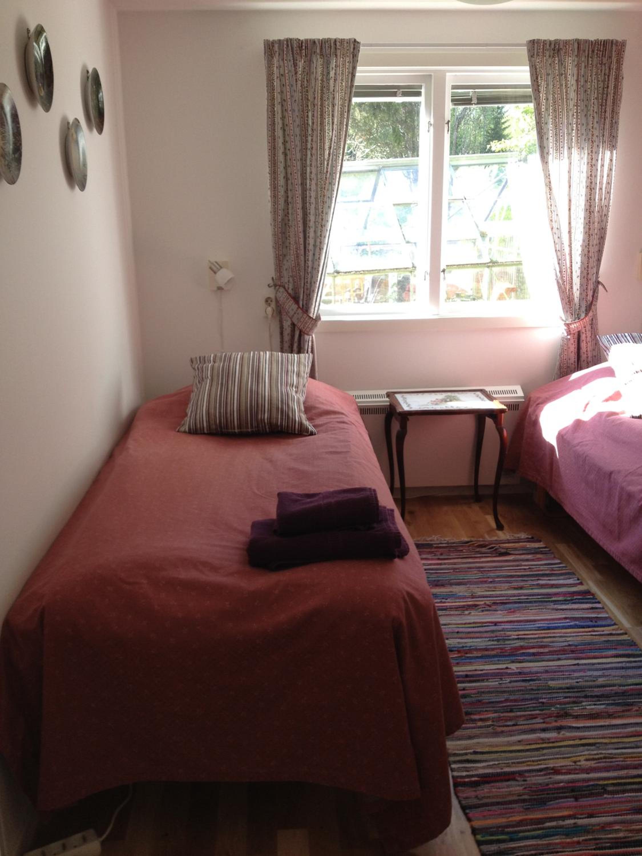 Twin Room with Shared Bathroom photo 3