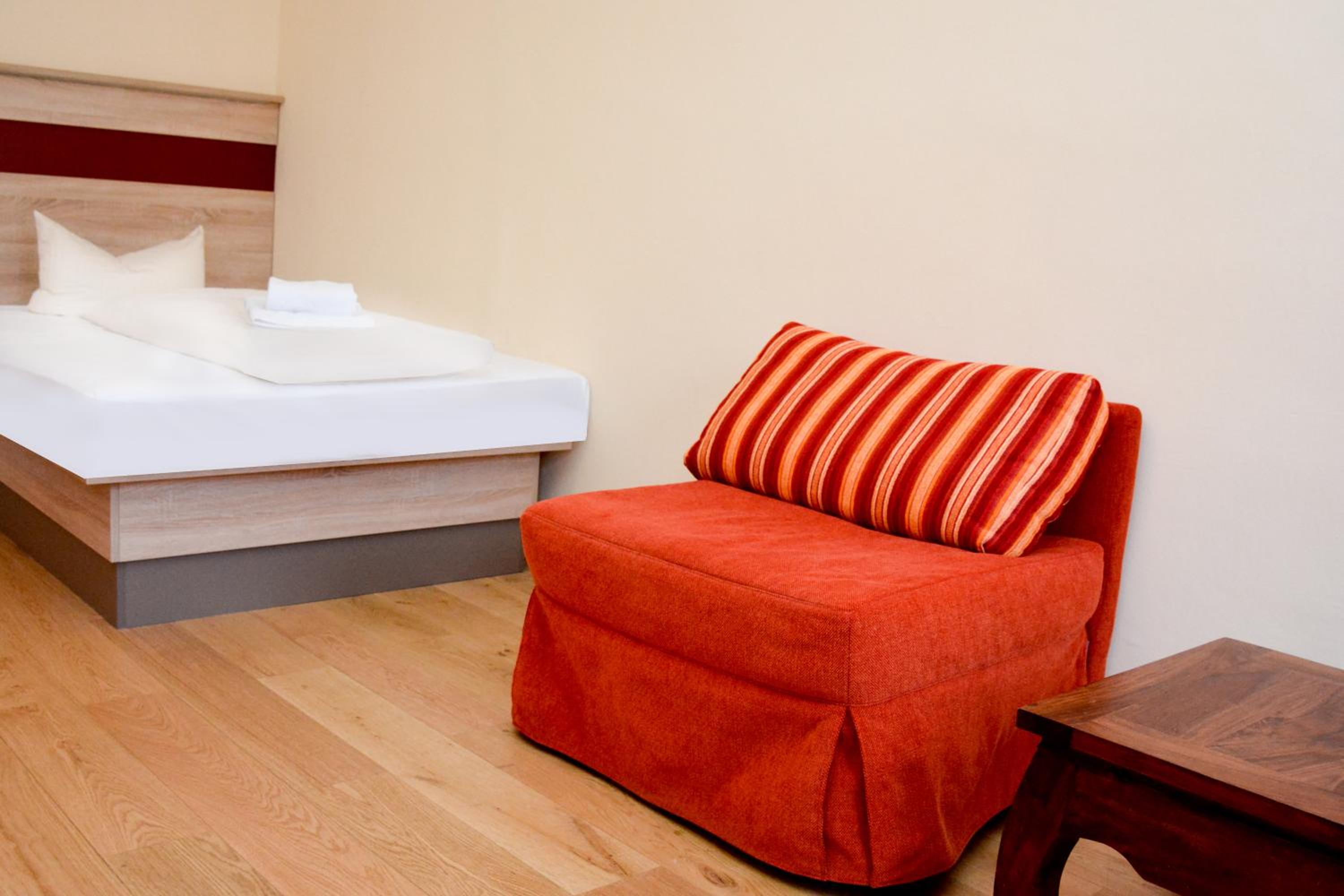 Triple Room - Photo 5