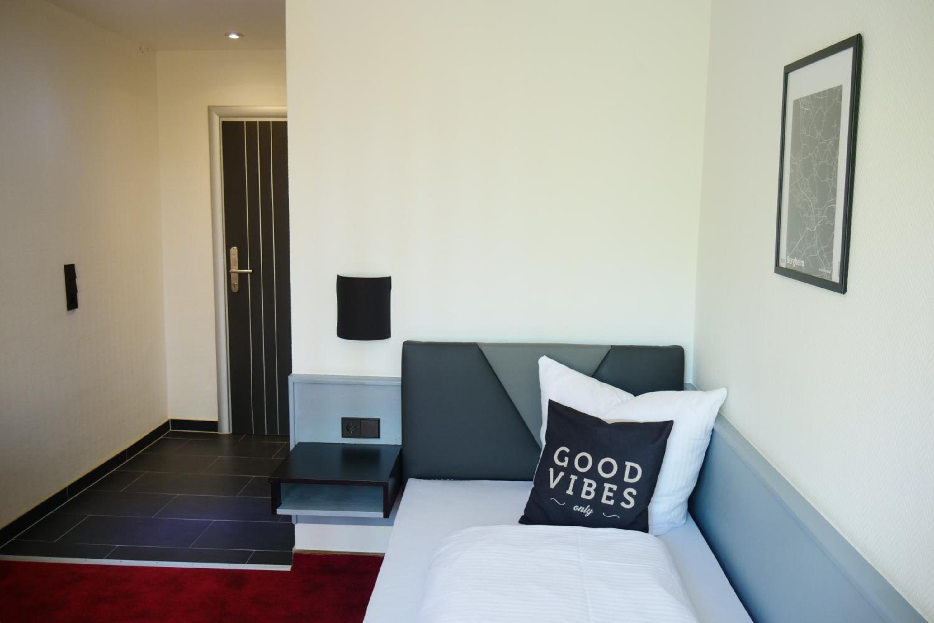 Single Room photo 1