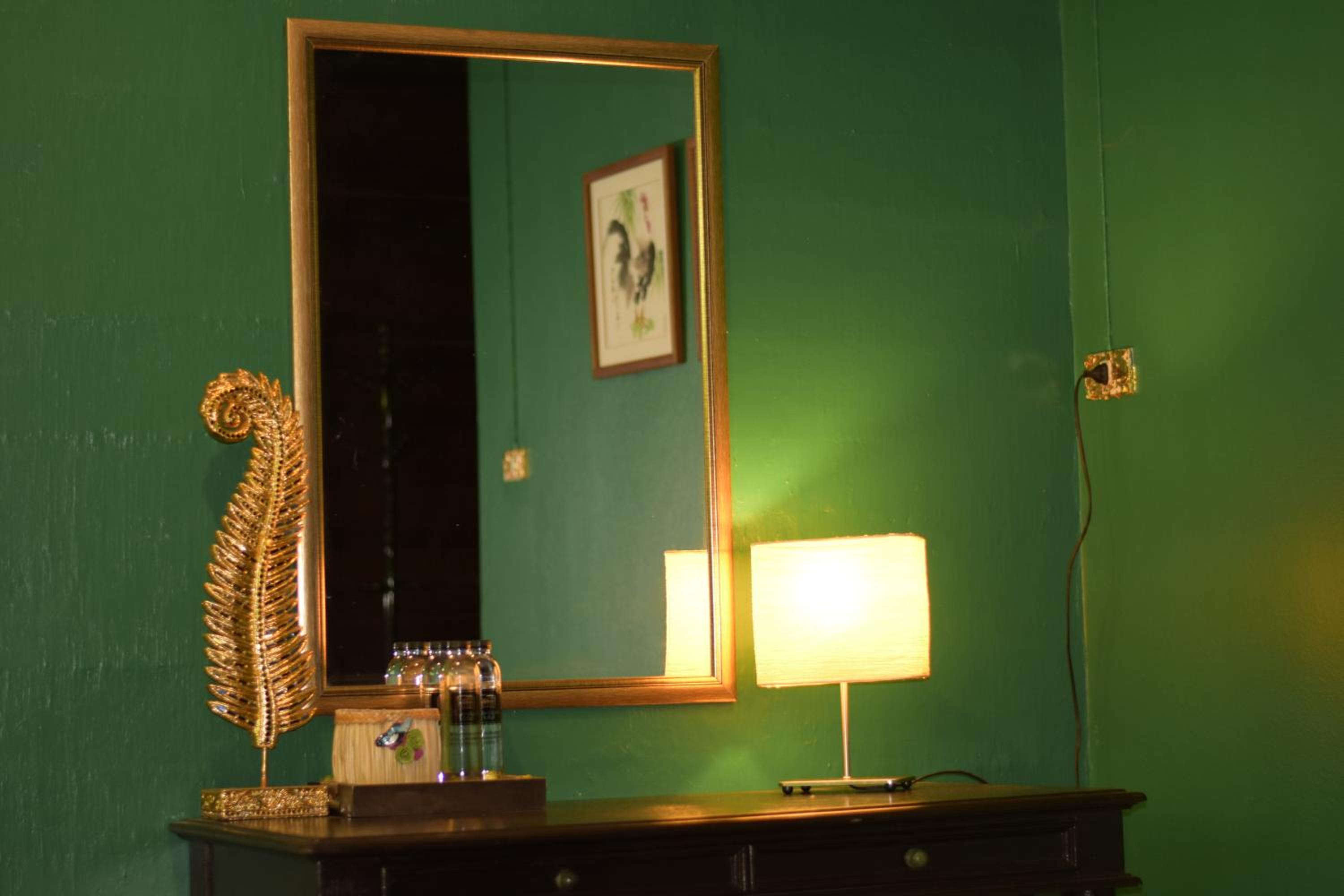 Family Room - Photo 8