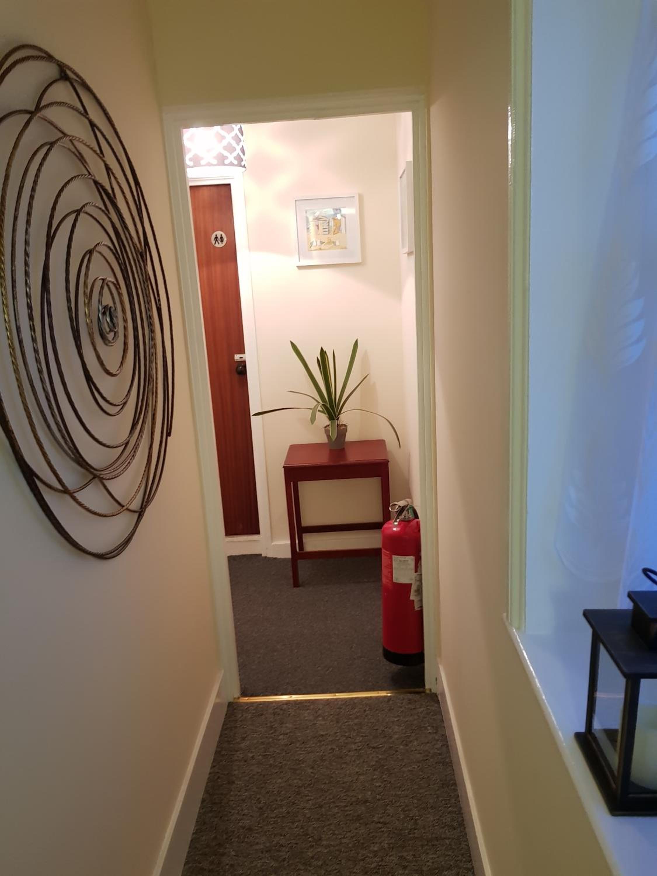 Budget Single Room with Shared Bathroom No. 19 - No Elevator photo 3