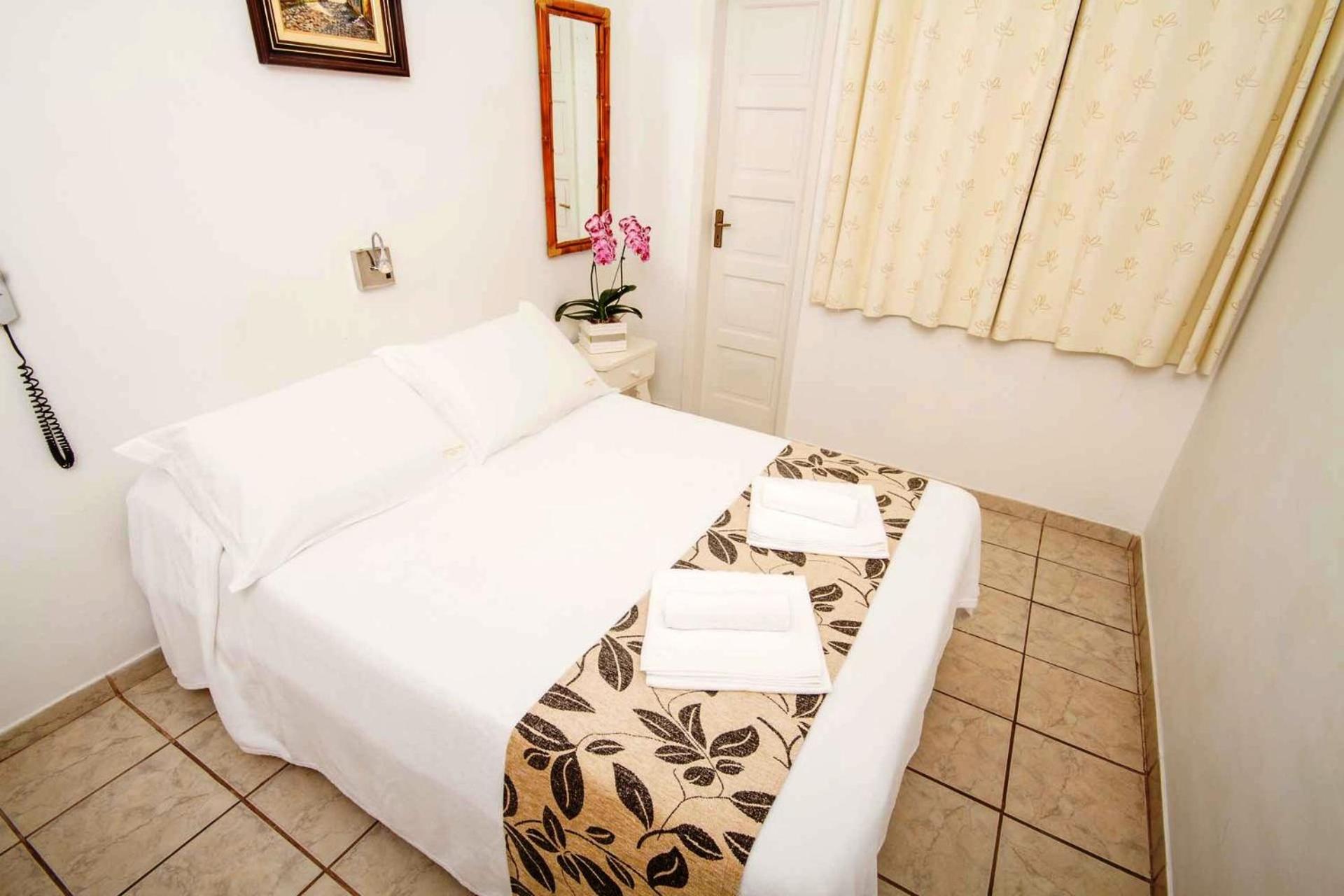Economy Double Room photo 2