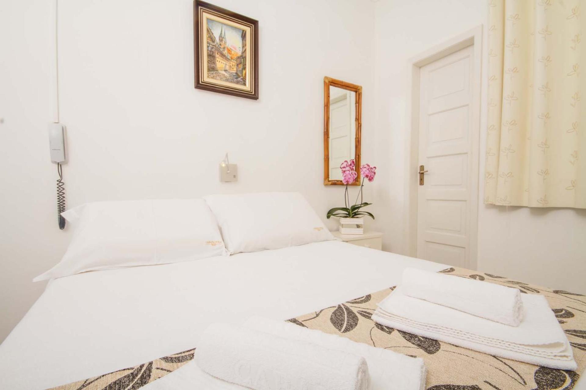 Economy Double Room photo 1