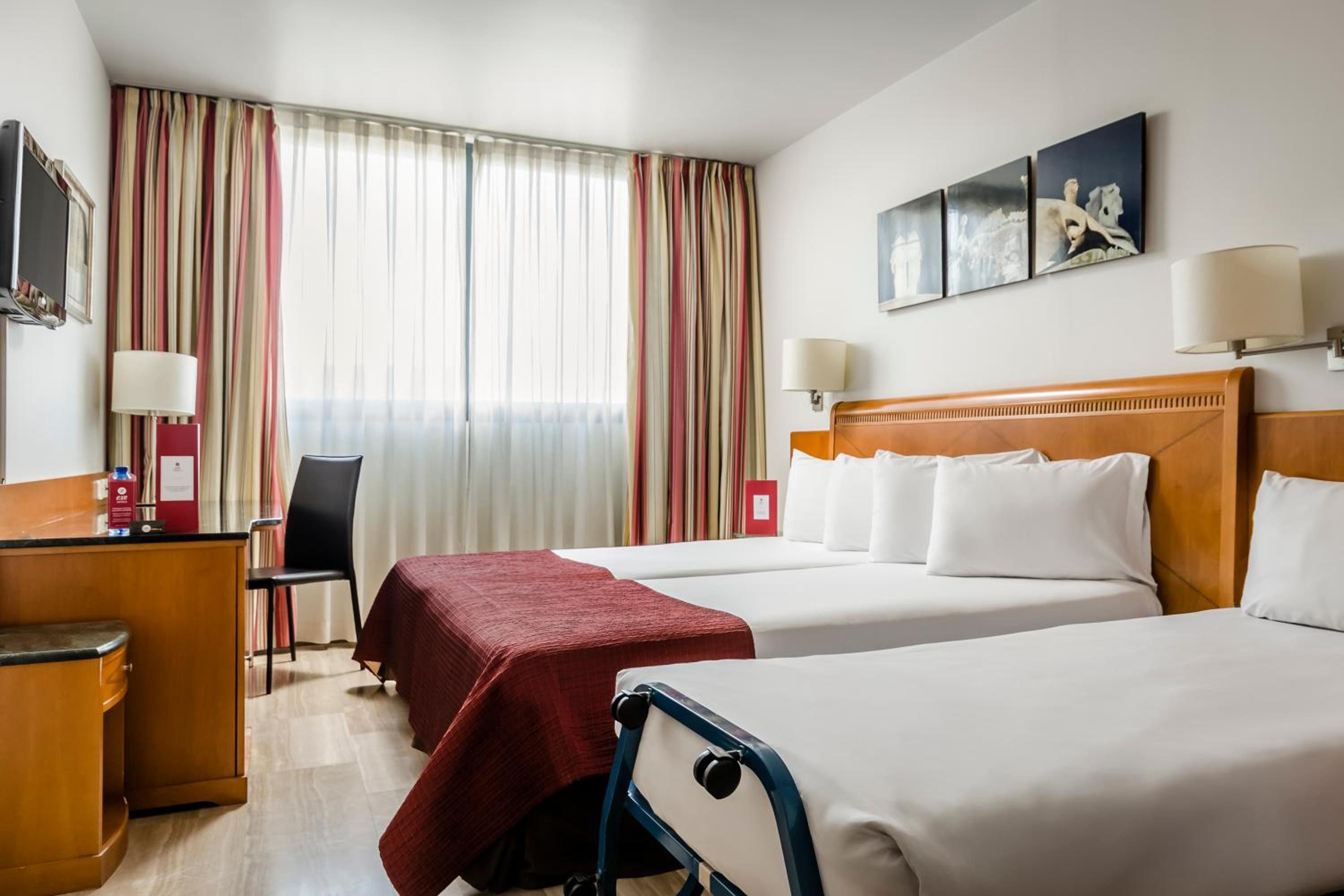 Double Room with Extra Bed - Photo 3