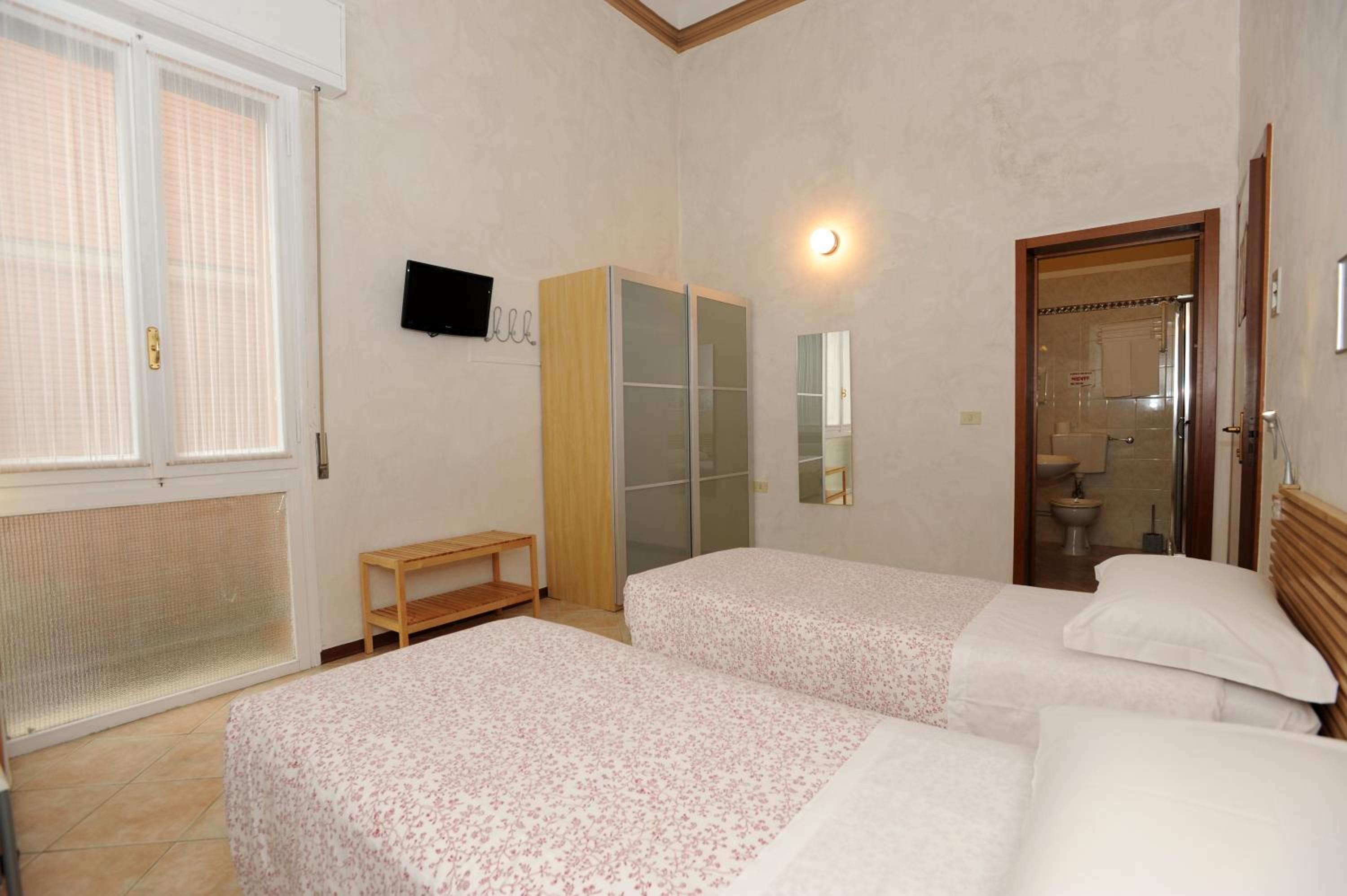 Double or Twin Room photo 1
