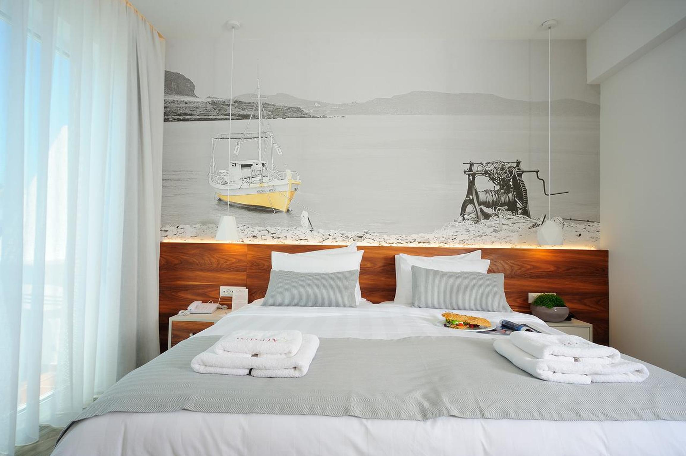 Superior Room thumbnail 5